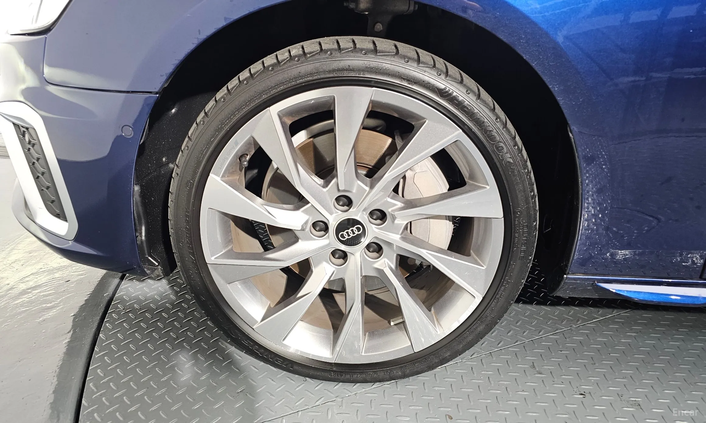 Audi A4 (B9) превью 5