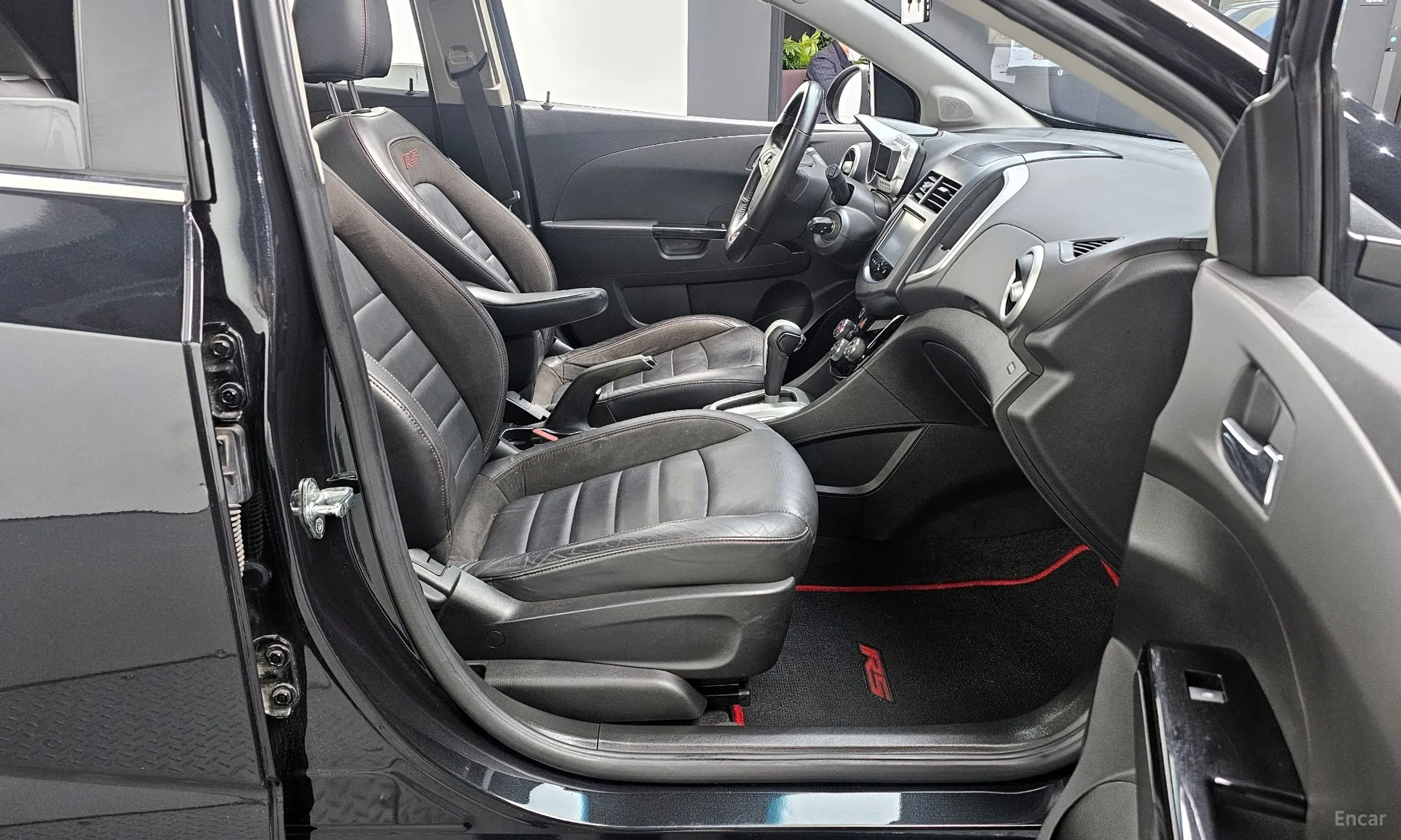 Chevrolet (GM Daewoo) Aveo Hatchback превью 11