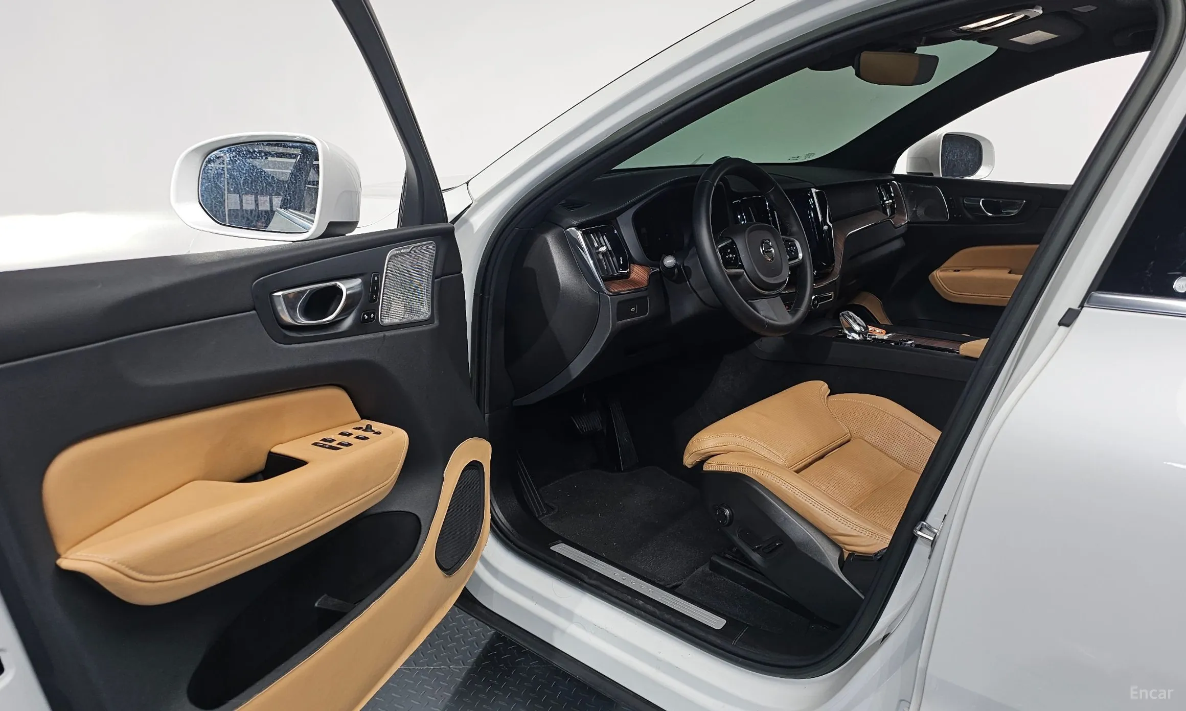 Volvo XC60 Gen 2 превью 10