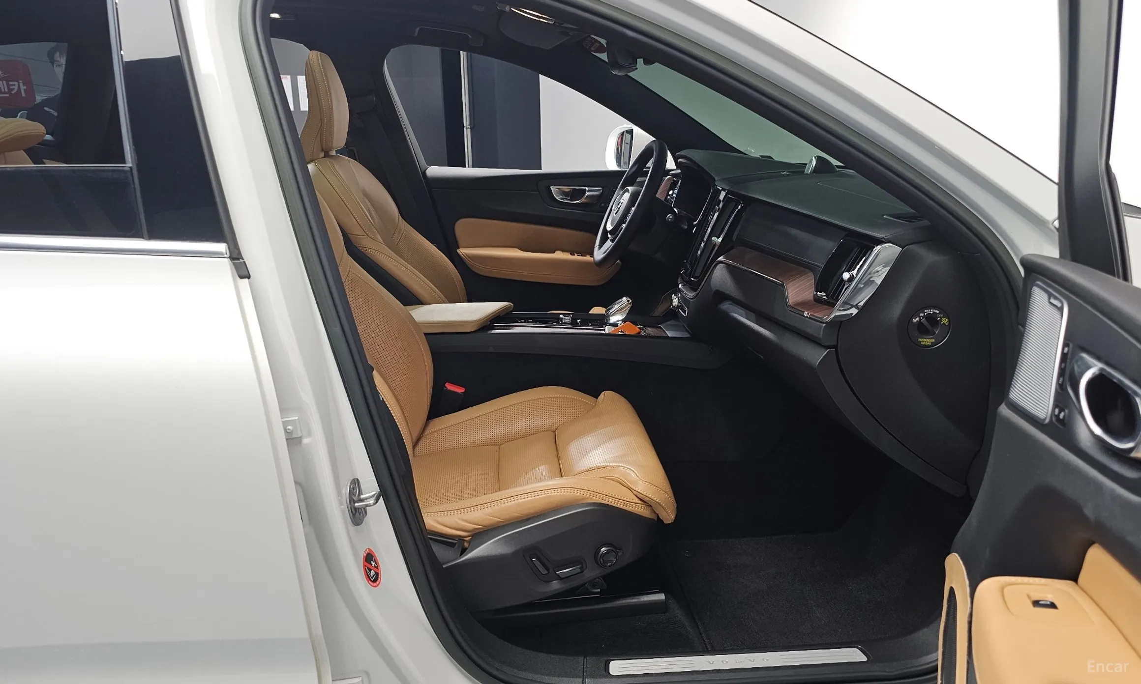Volvo XC60 Gen 2 превью 11