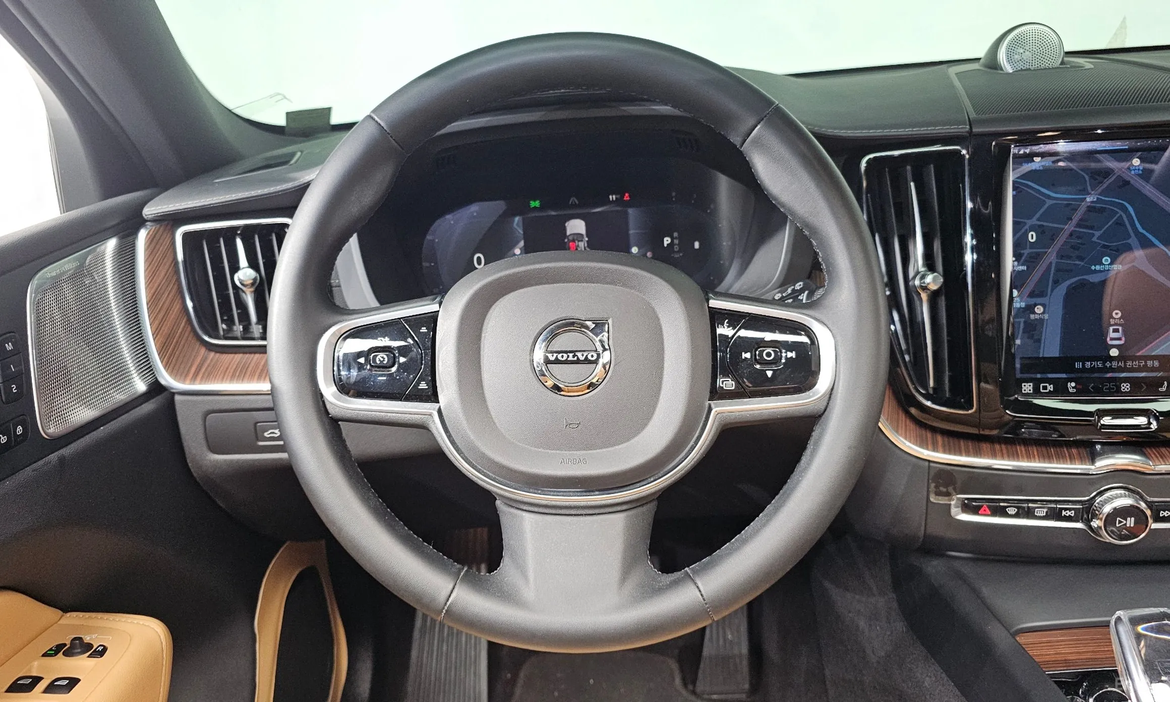 Volvo XC60 Gen 2 превью 13