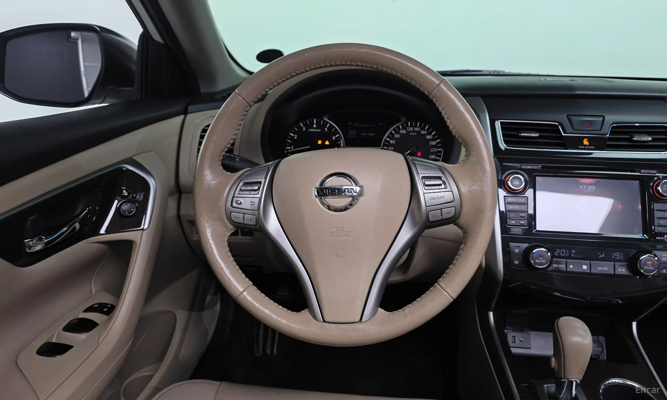 Nissan Altima превью 13