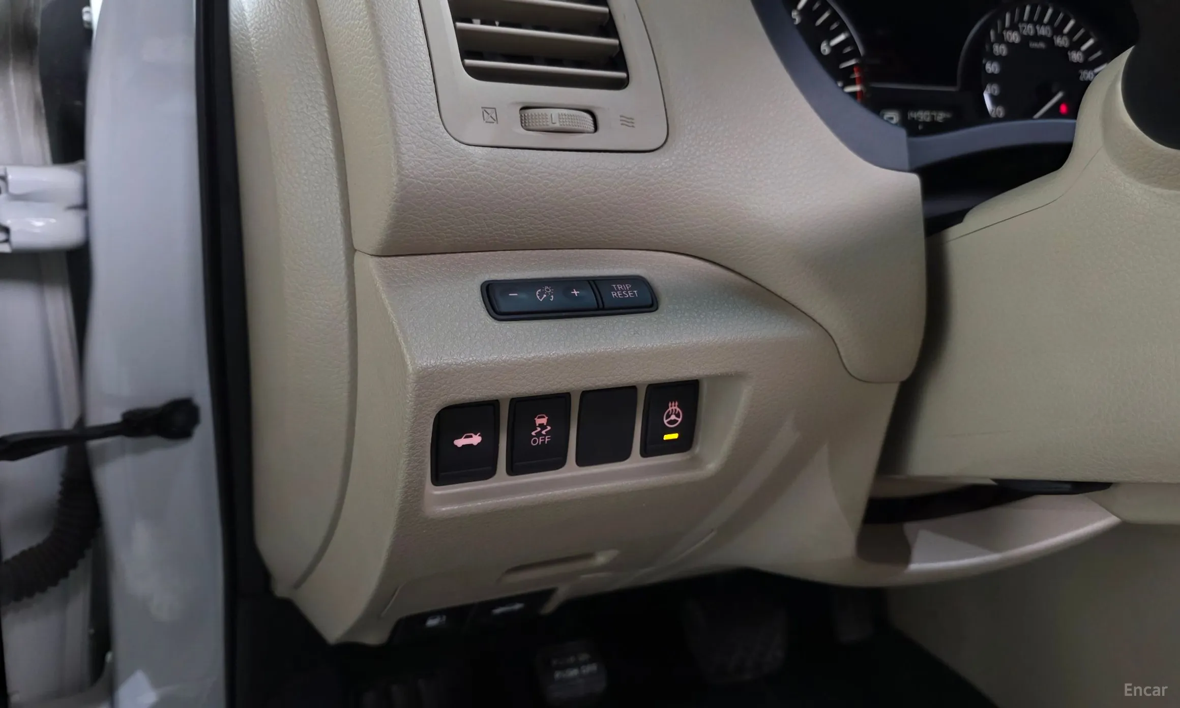 Nissan Altima превью 17