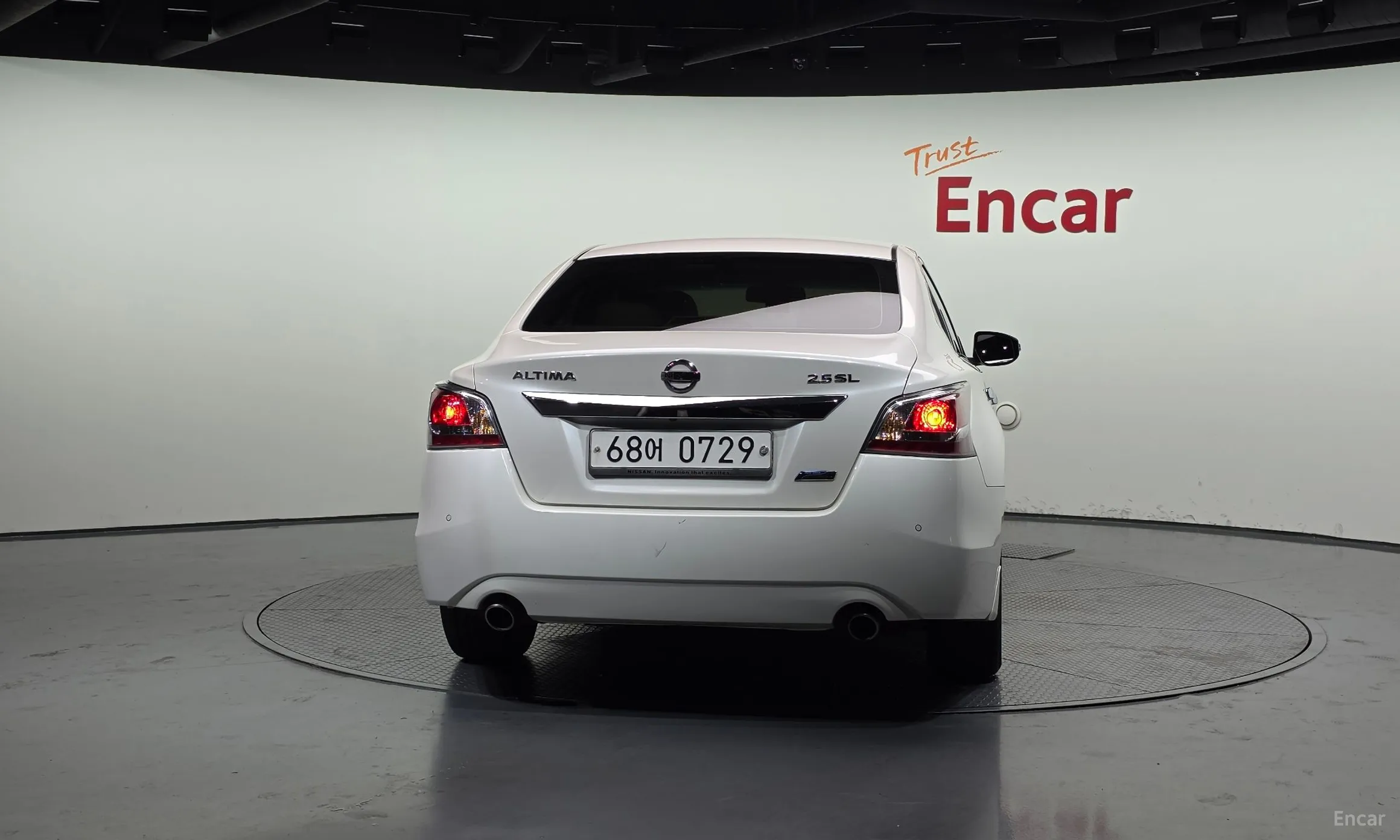 Nissan Altima превью 4