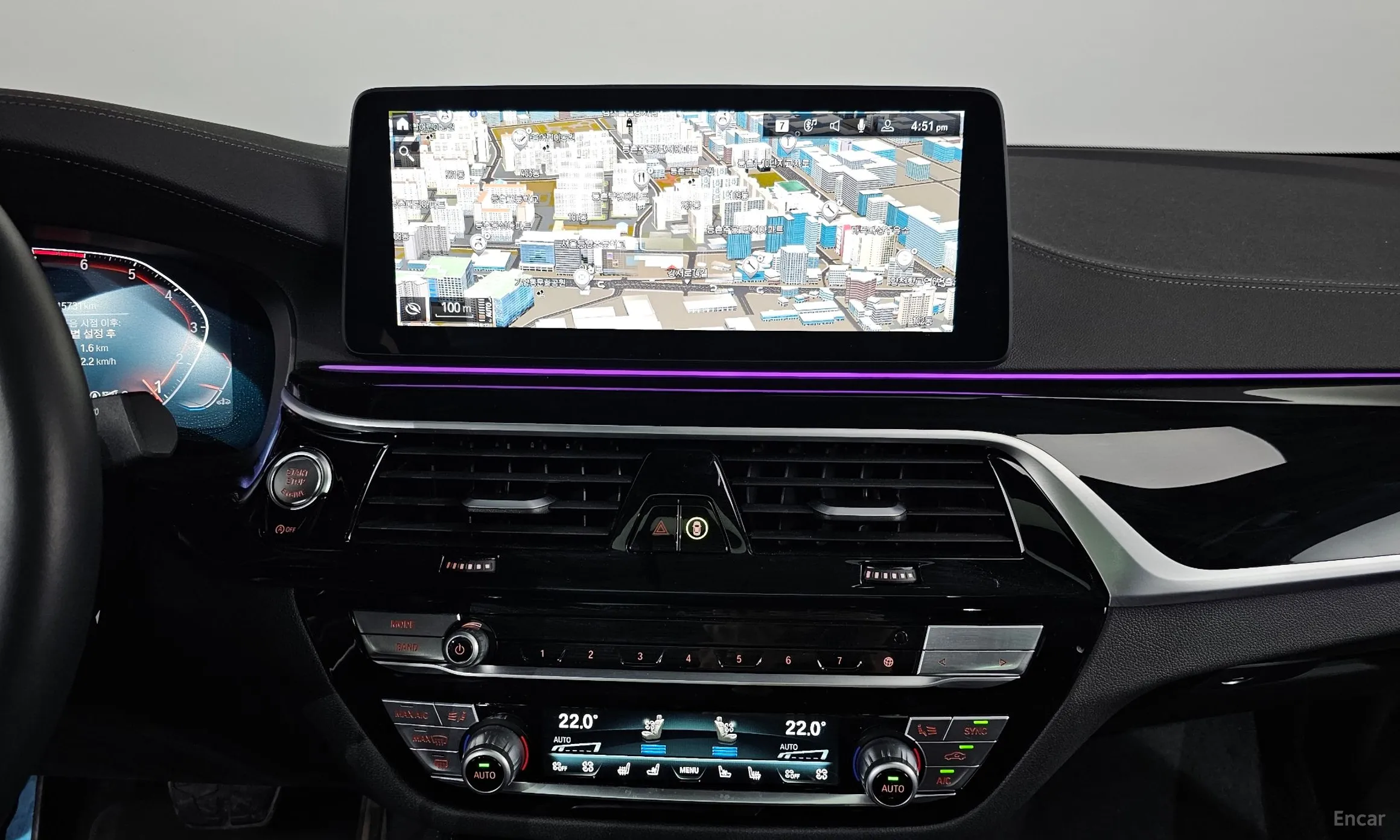 BMW 5 Series (G30) превью 14
