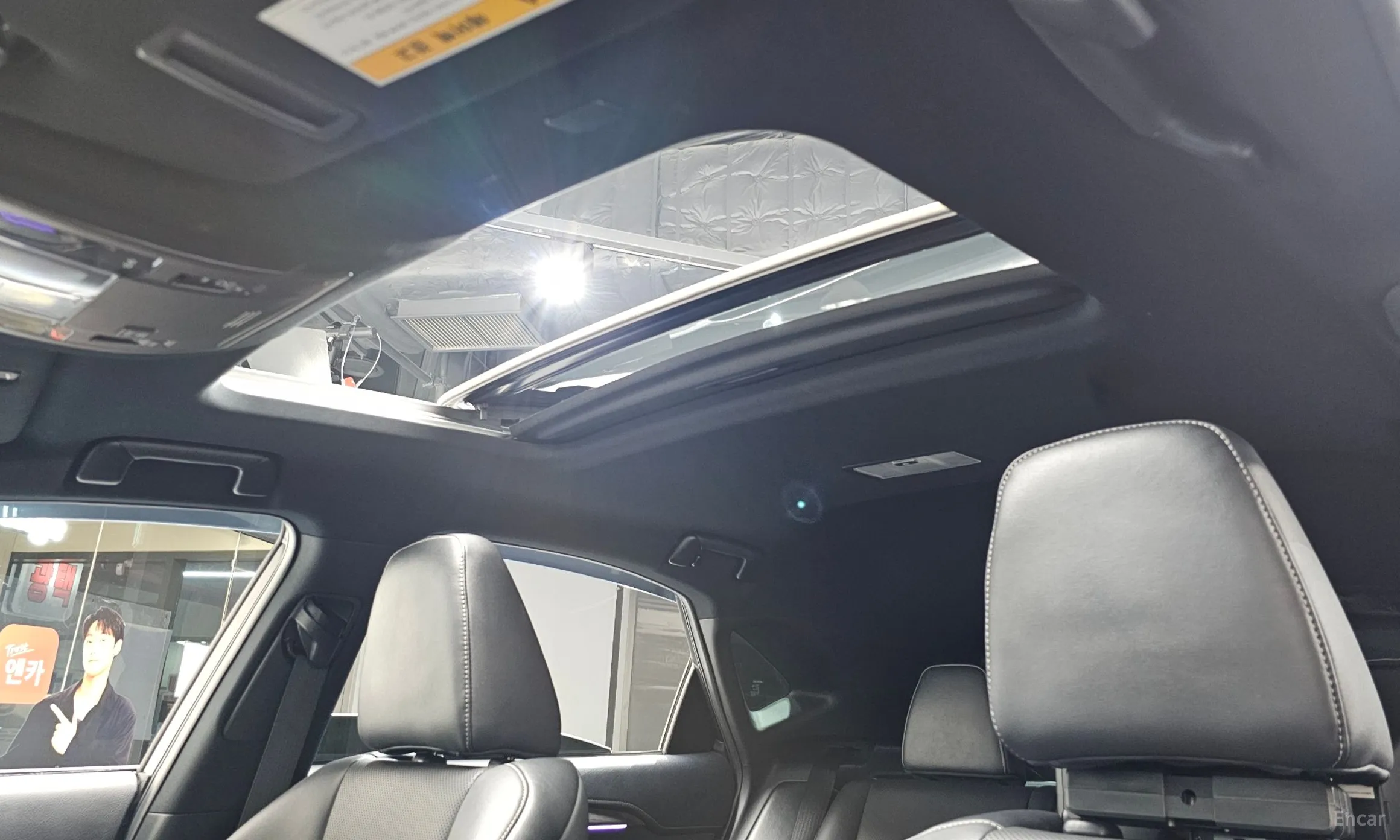 Lexus NX300 превью 18