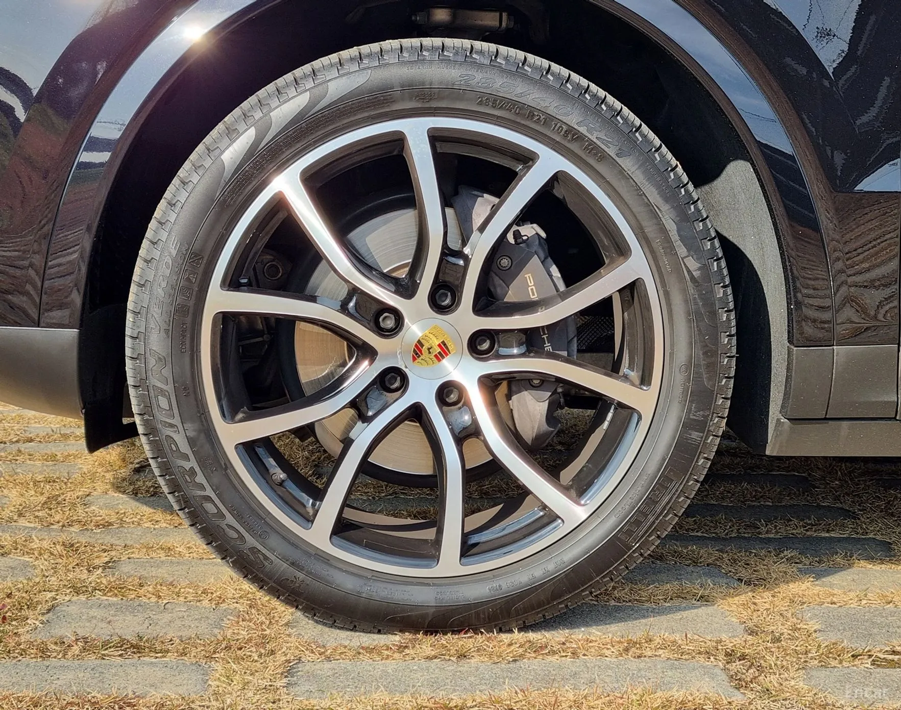 Porsche Cayenne (PO536) превью 10