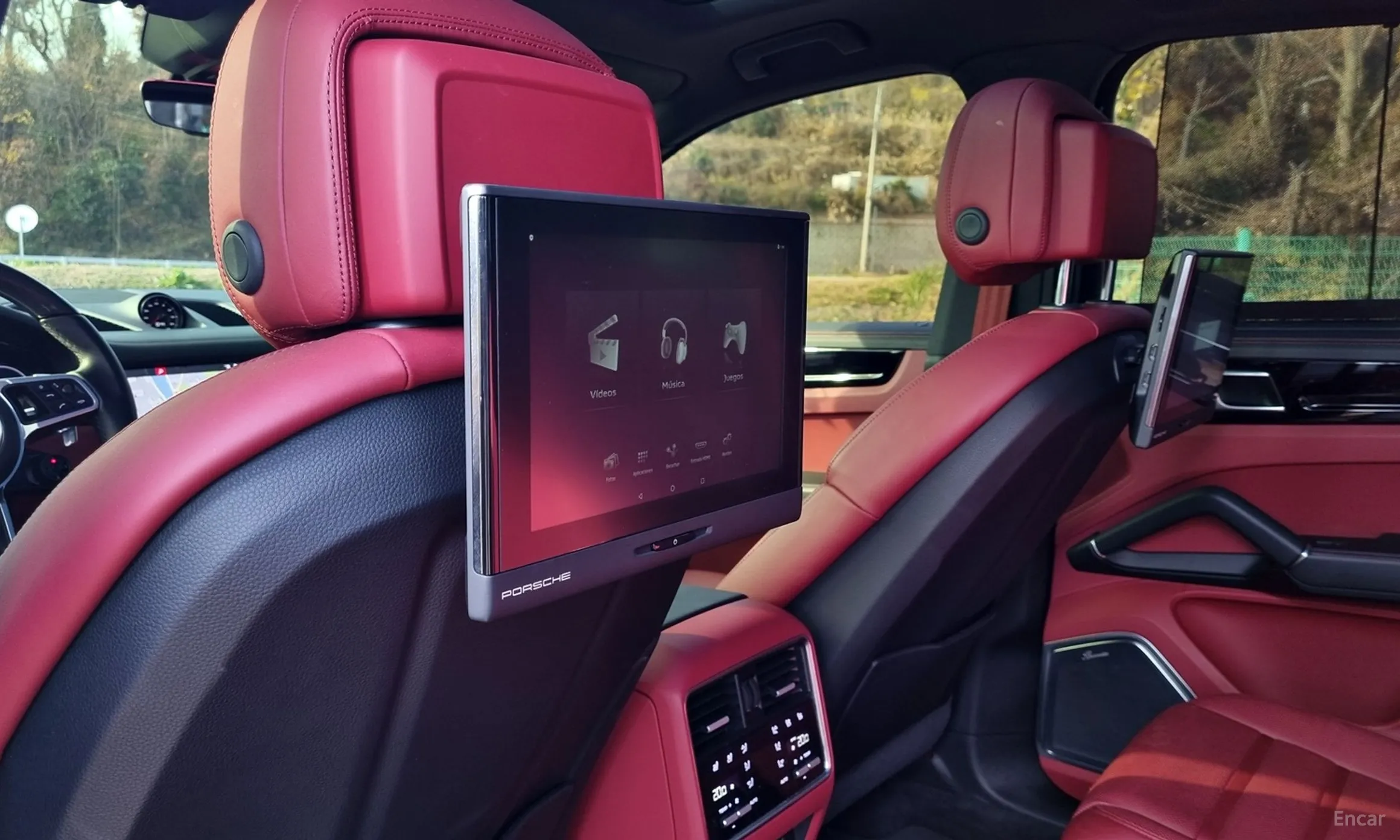 Porsche Cayenne (PO536) превью 15