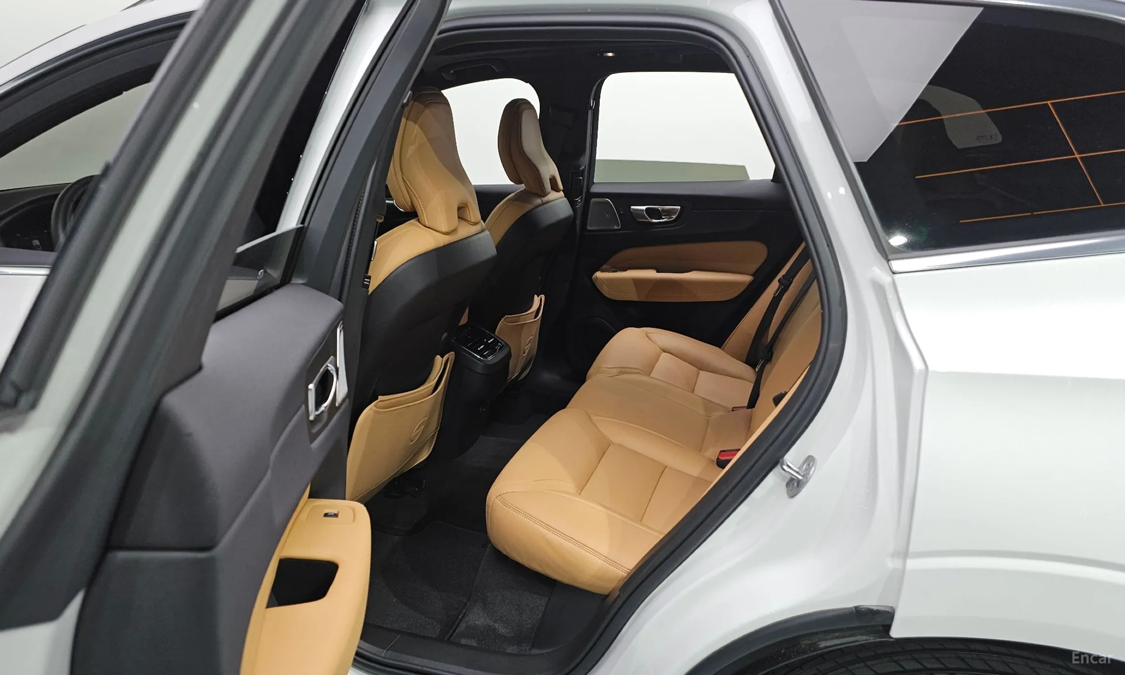 Volvo XC60 Gen 2 превью 11