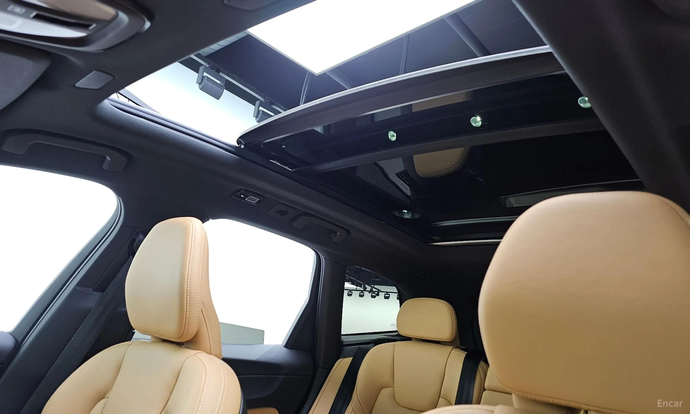 Volvo XC60 Gen 2 превью 18