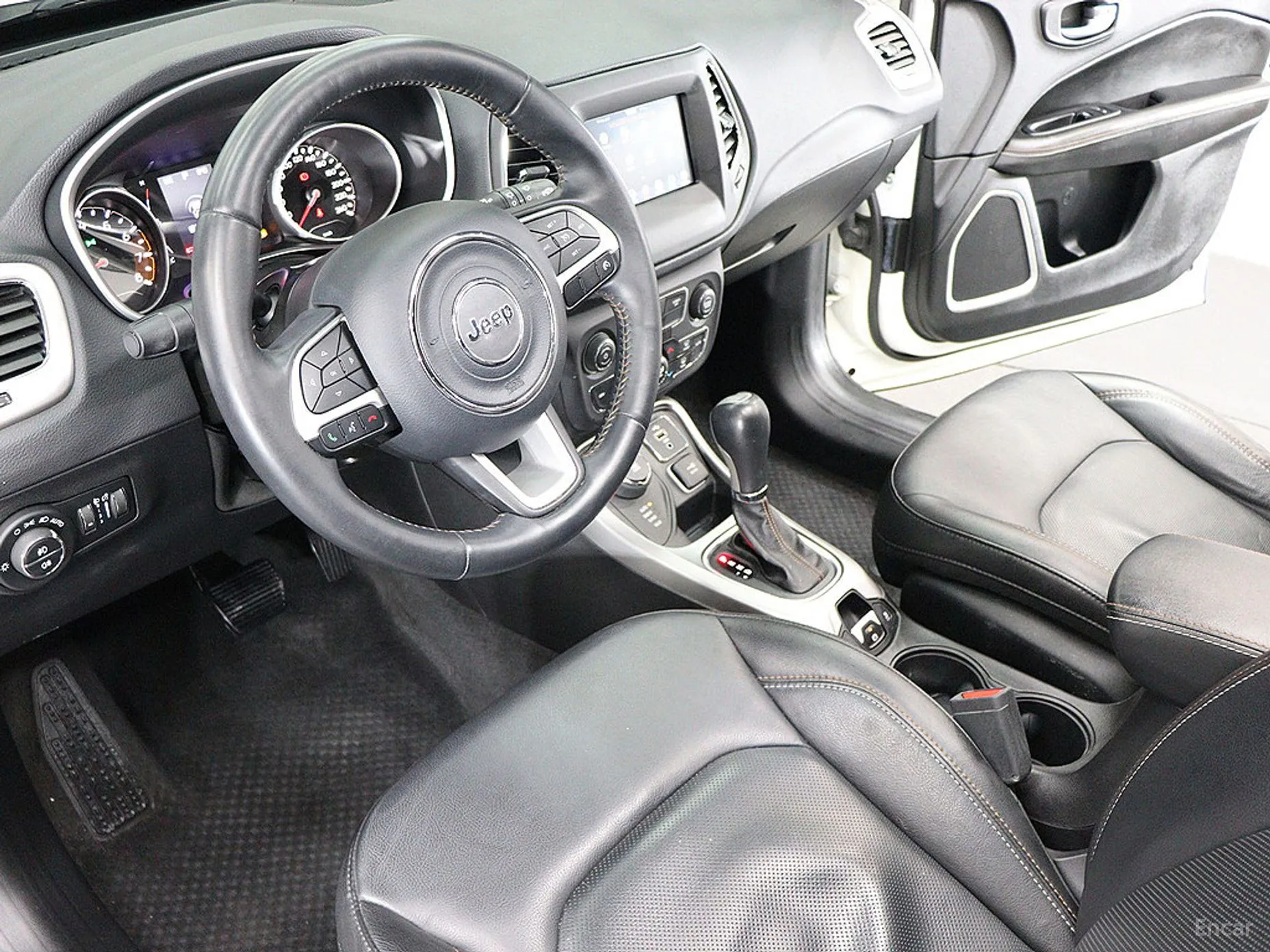Jeep Compass 2nd Generation превью 17