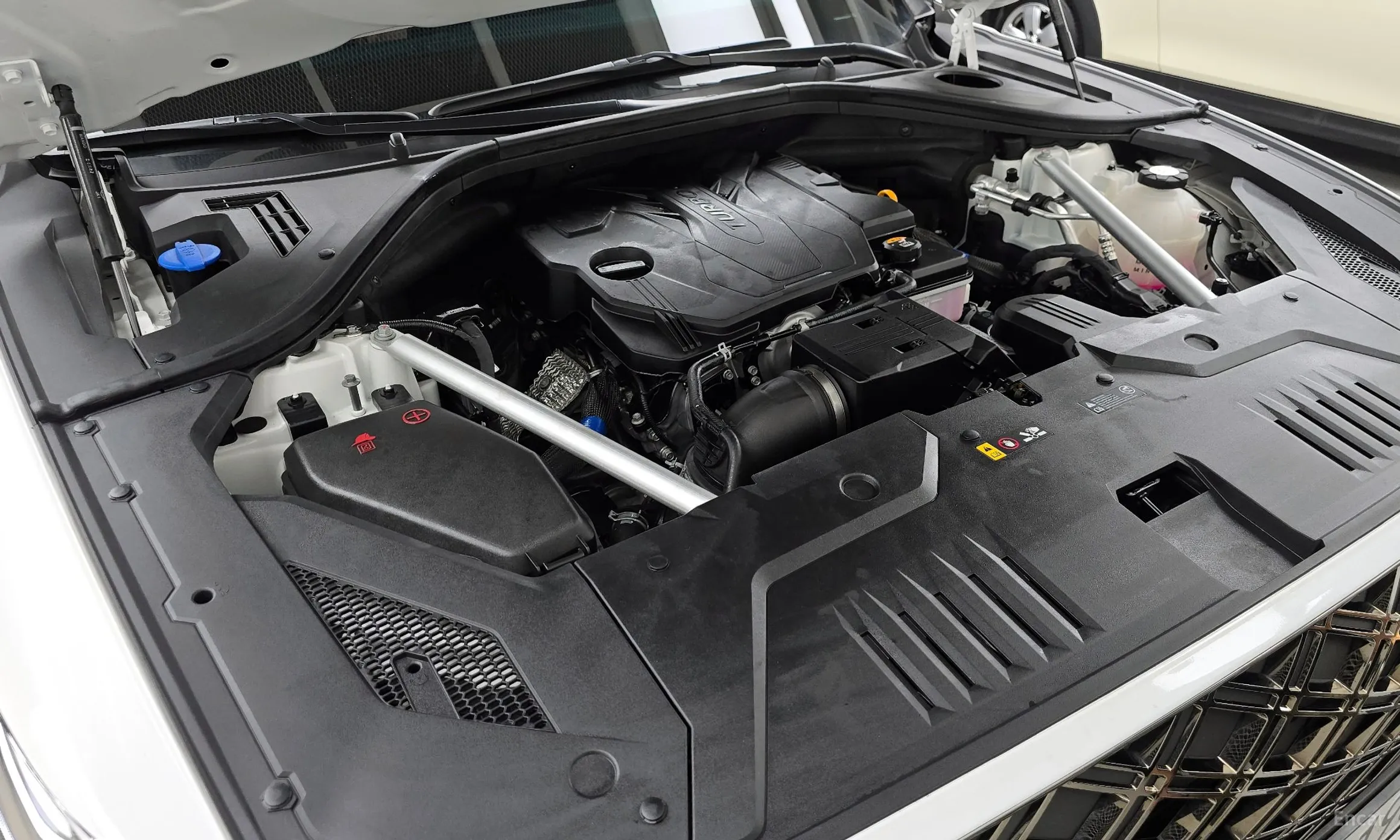 Genesis GV70 превью 6