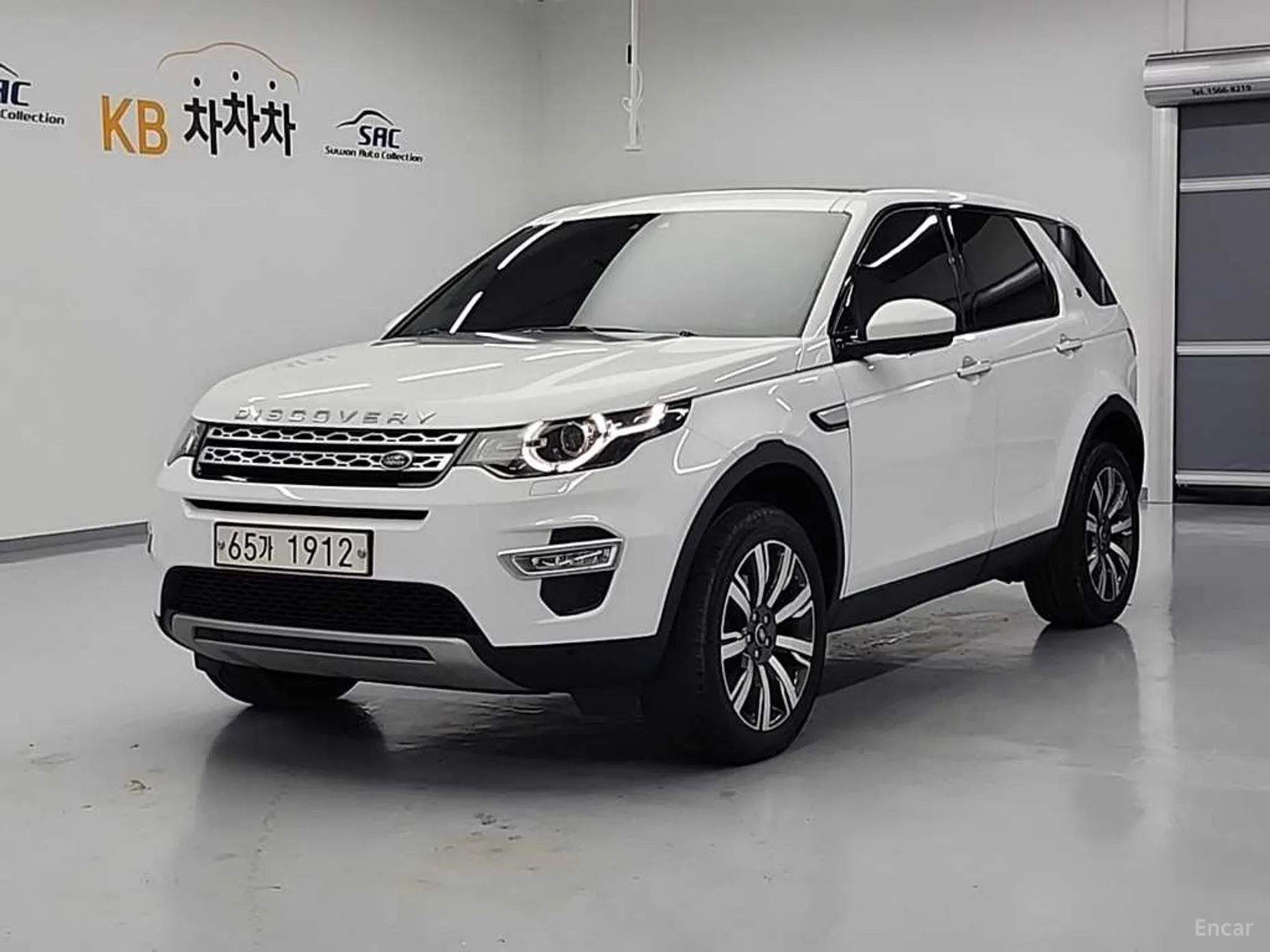 Land Rover Discovery Sports превью 2