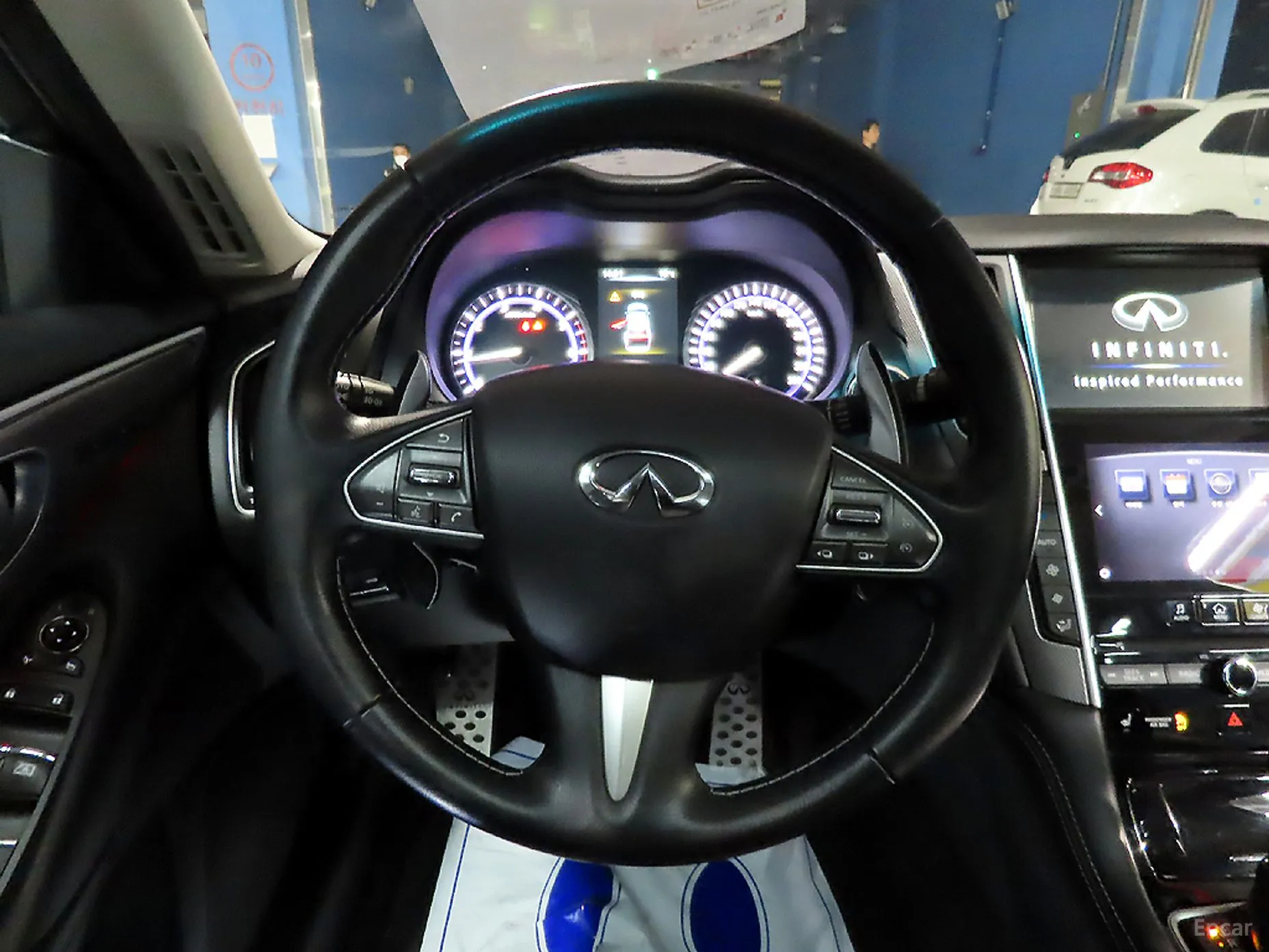 Infiniti Q50 превью 10