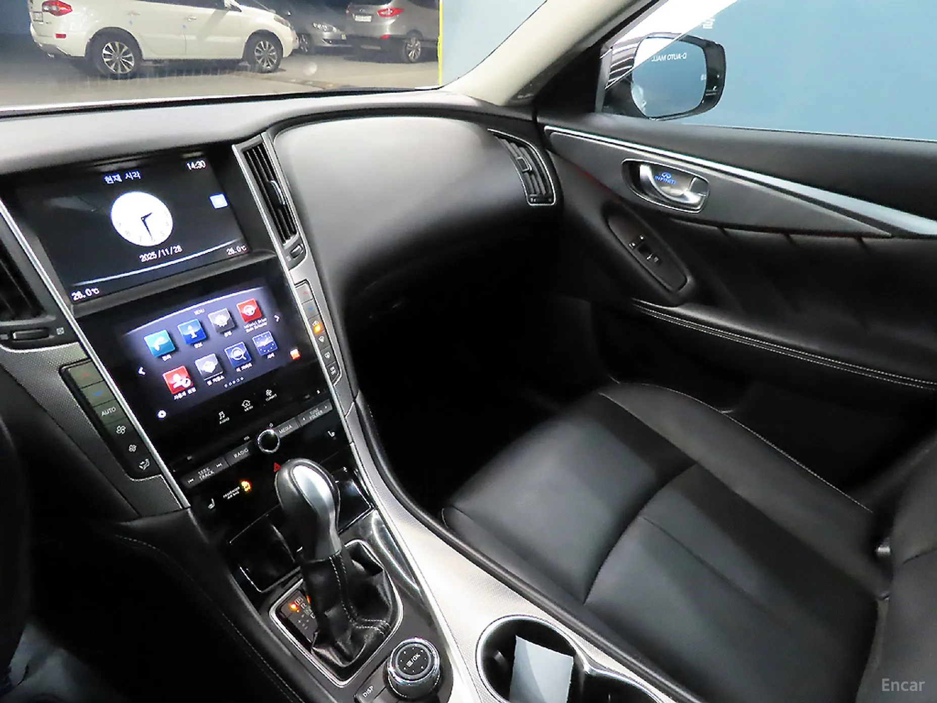Infiniti Q50 превью 11