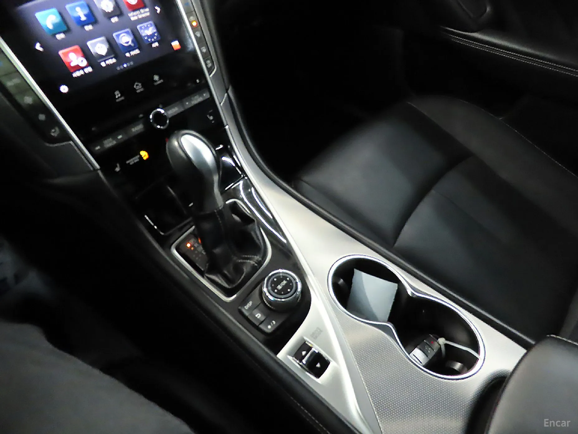 Infiniti Q50 превью 13