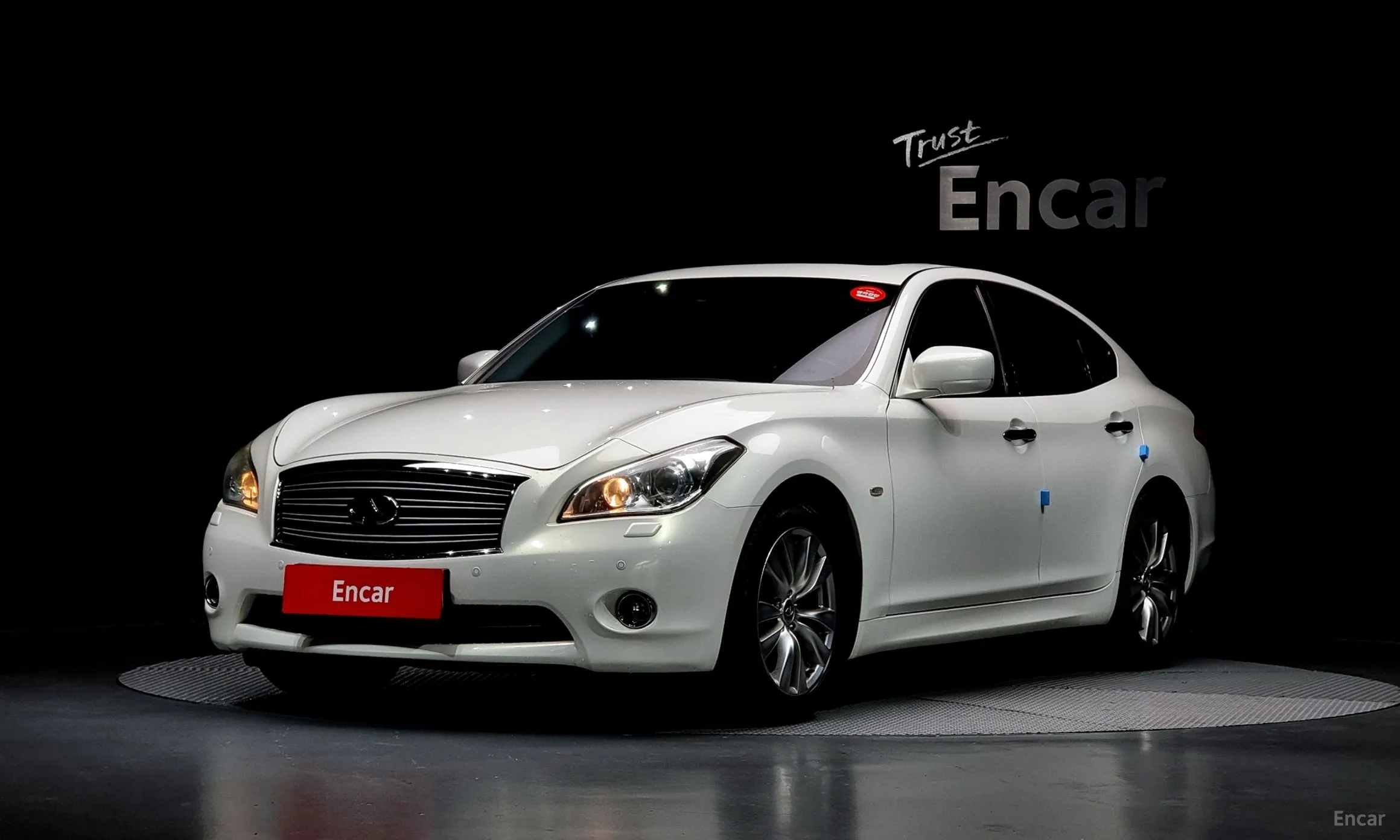 Infiniti M37