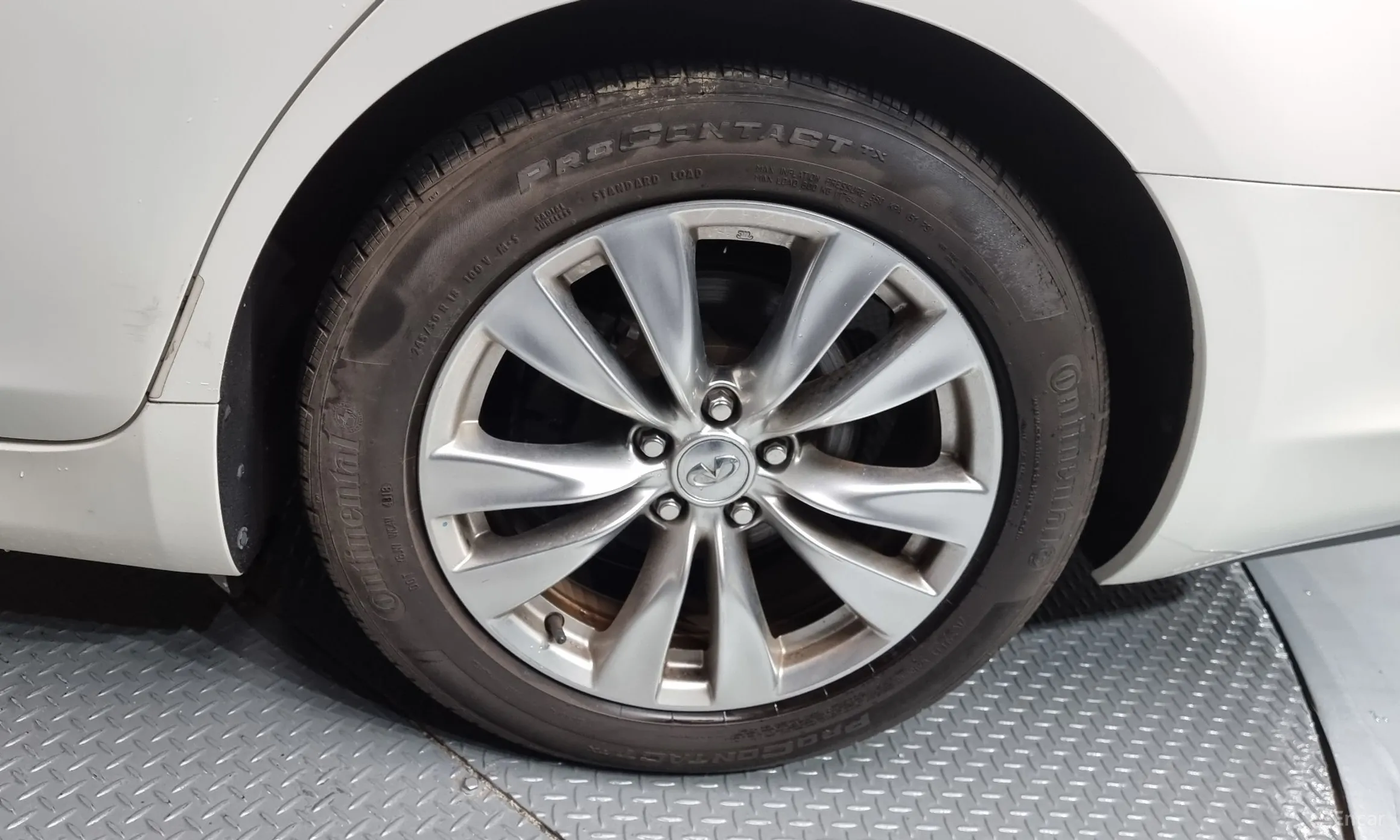 Infiniti M37 превью 5