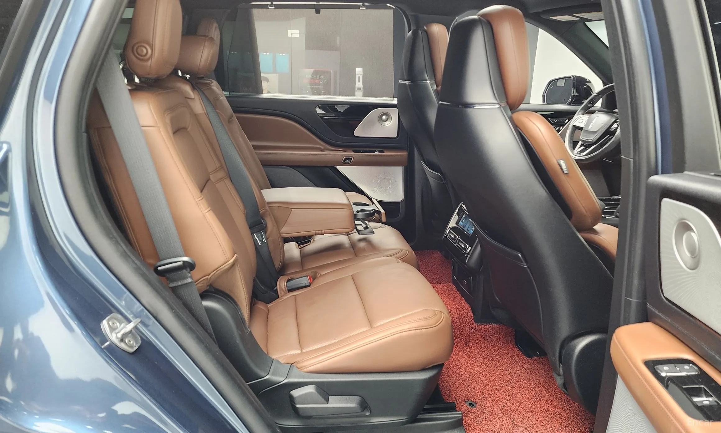 Lincoln Aviator 2nd Generation превью 12