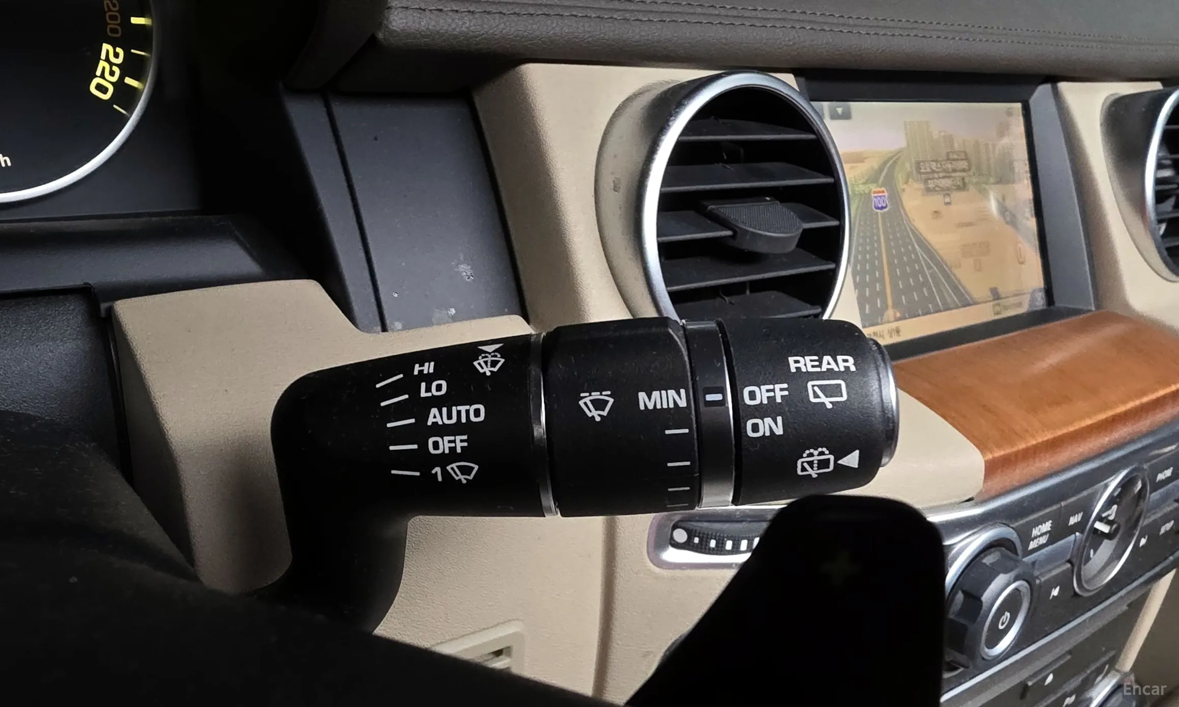Land Rover Discovery 4 превью 17