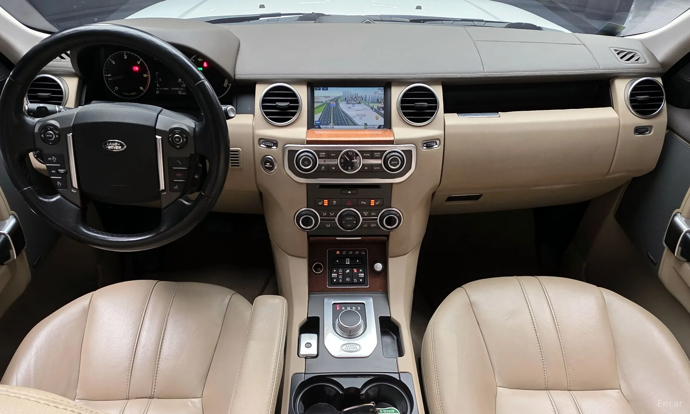 Land Rover Discovery 4 превью 7