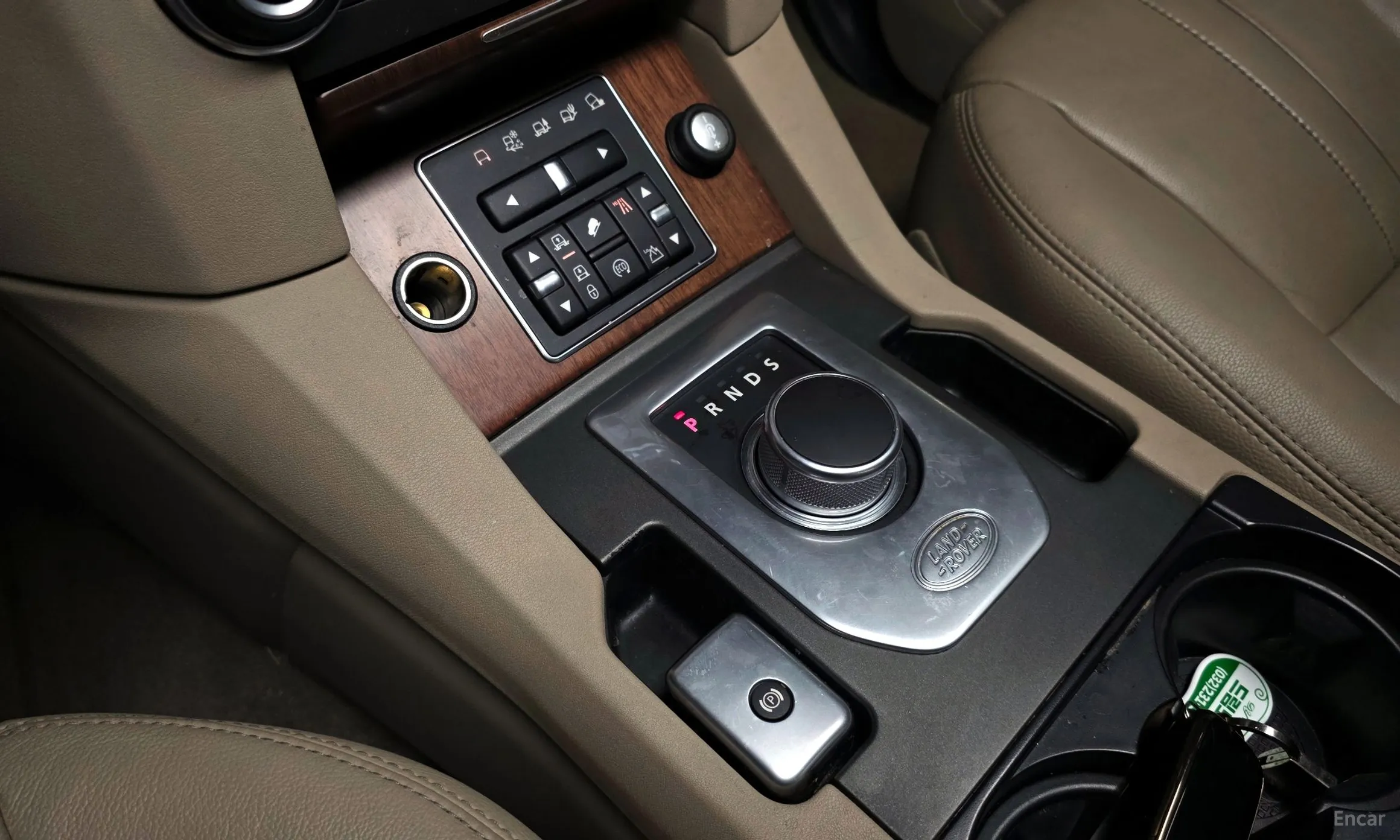 Land Rover Discovery 4 превью 9