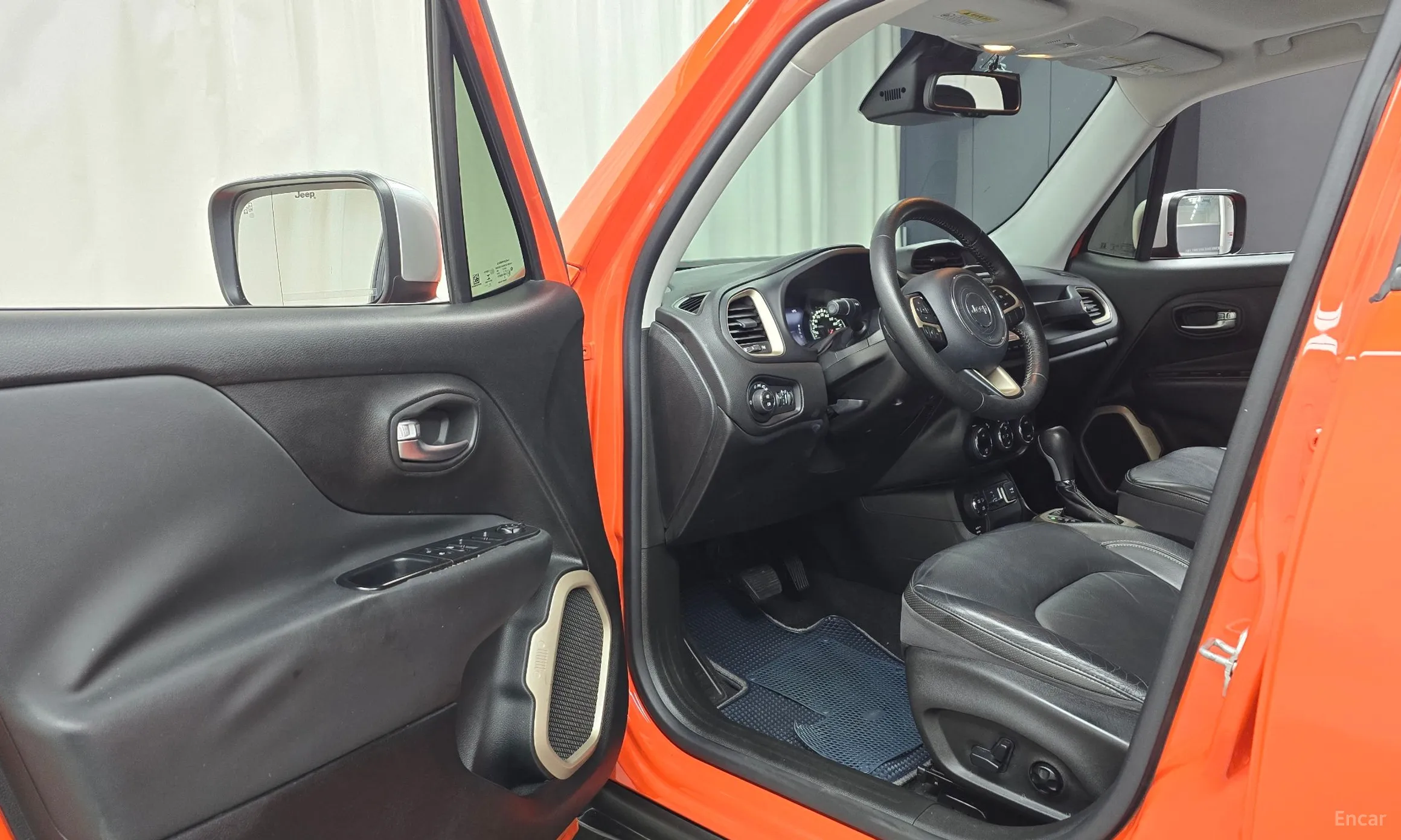 Jeep Renegade превью 11