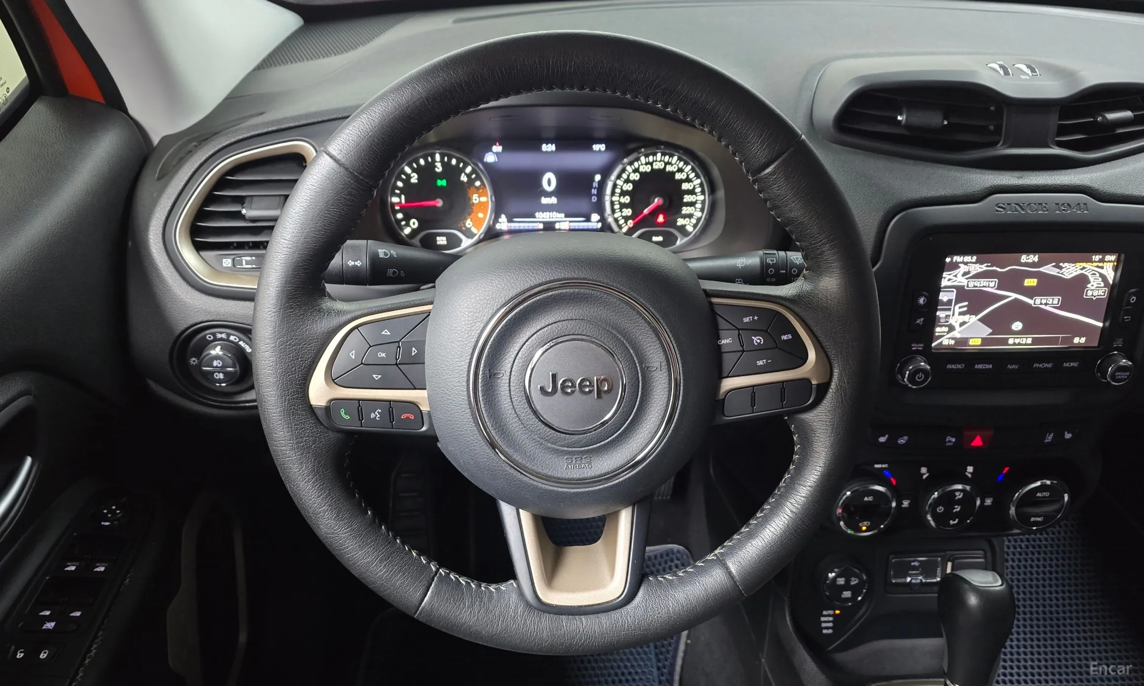 Jeep Renegade превью 13