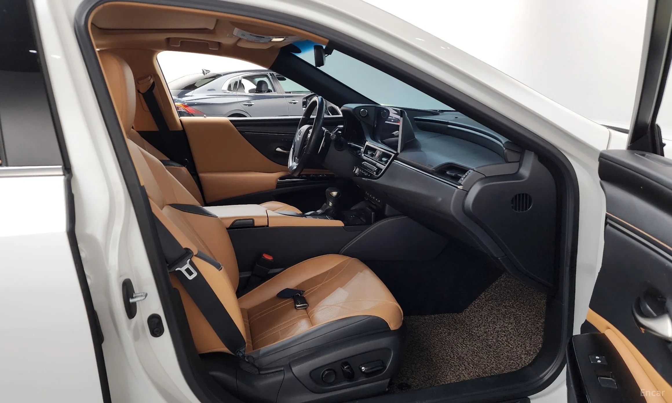 Lexus ES300h 7th Generation превью 11