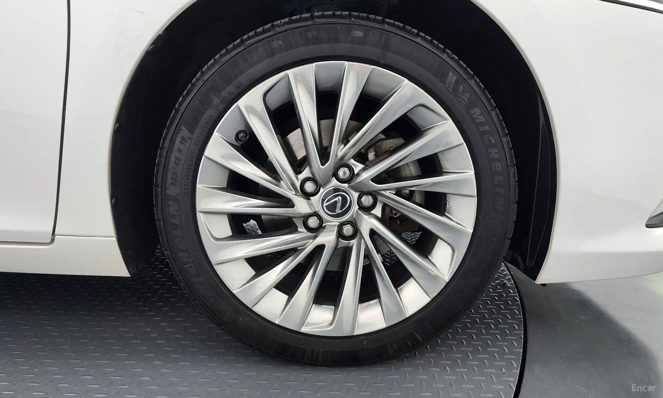 Lexus ES300h 7th Generation превью 5