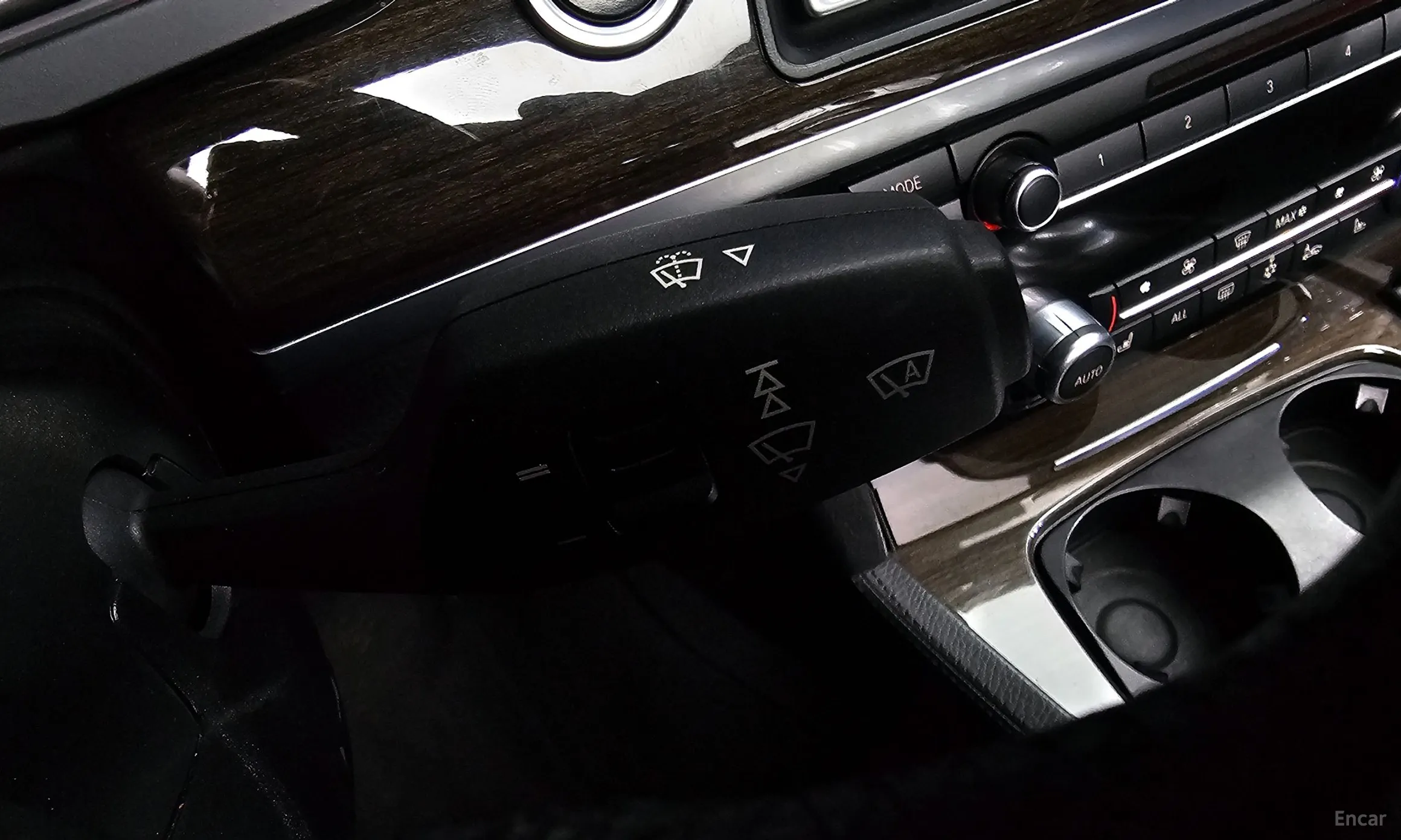 BMW 7 Series (F01) превью 16