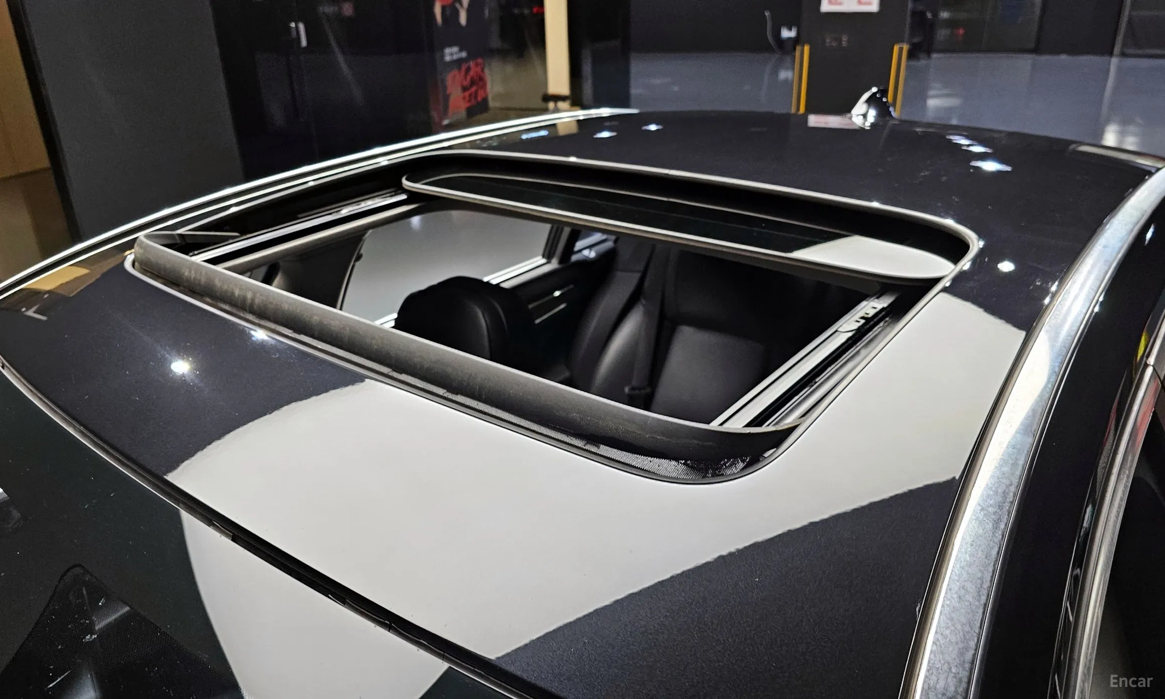 BMW 7 Series (F01) превью 19