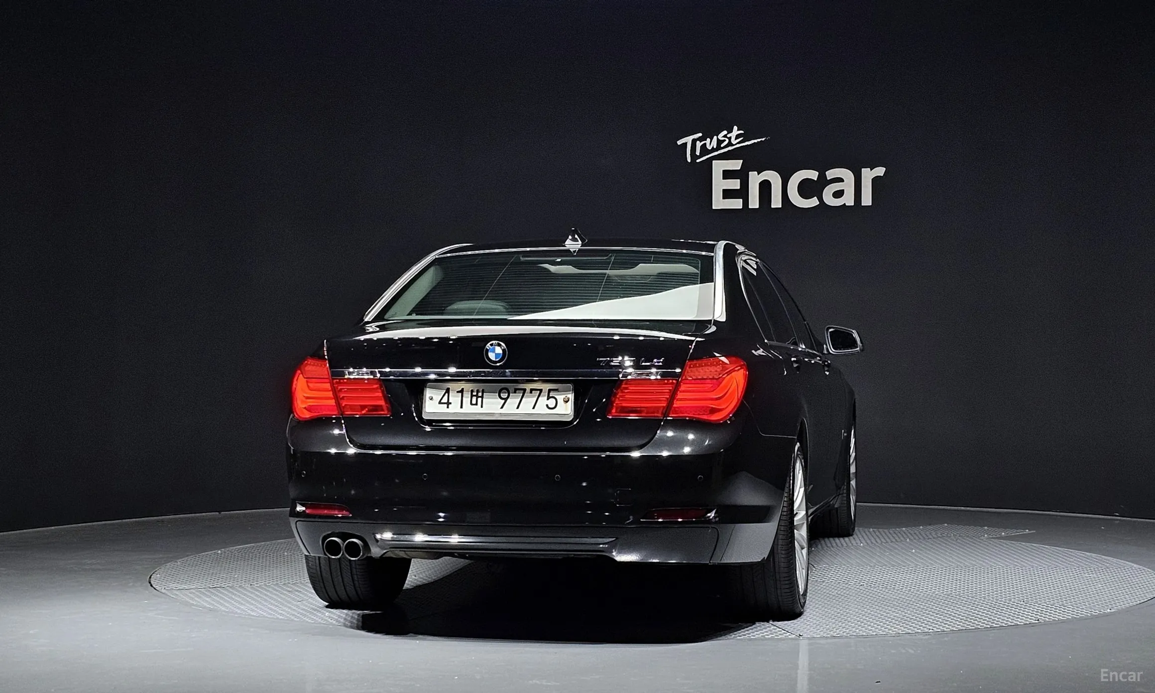 BMW 7 Series (F01) превью 4