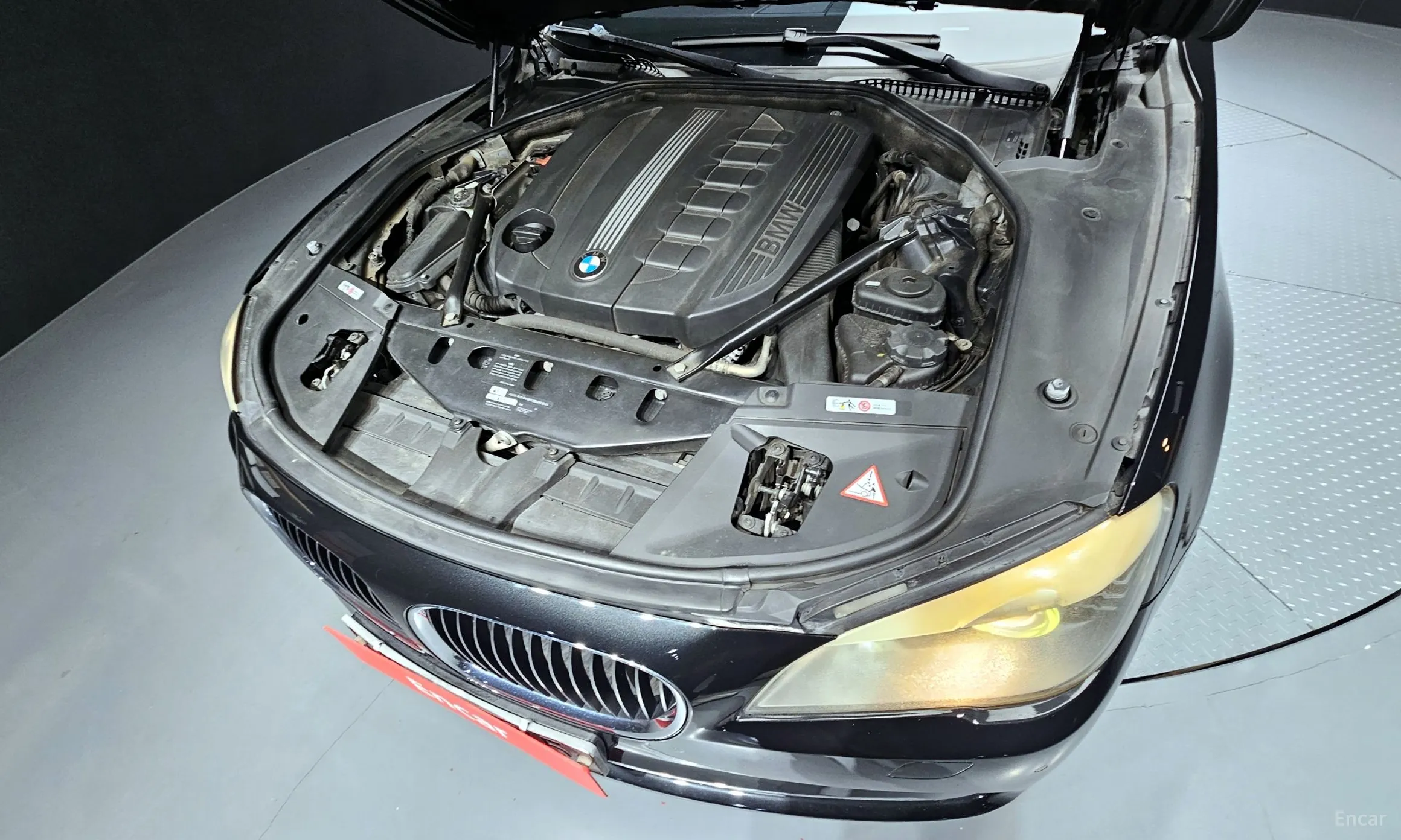 BMW 7 Series (F01) превью 6