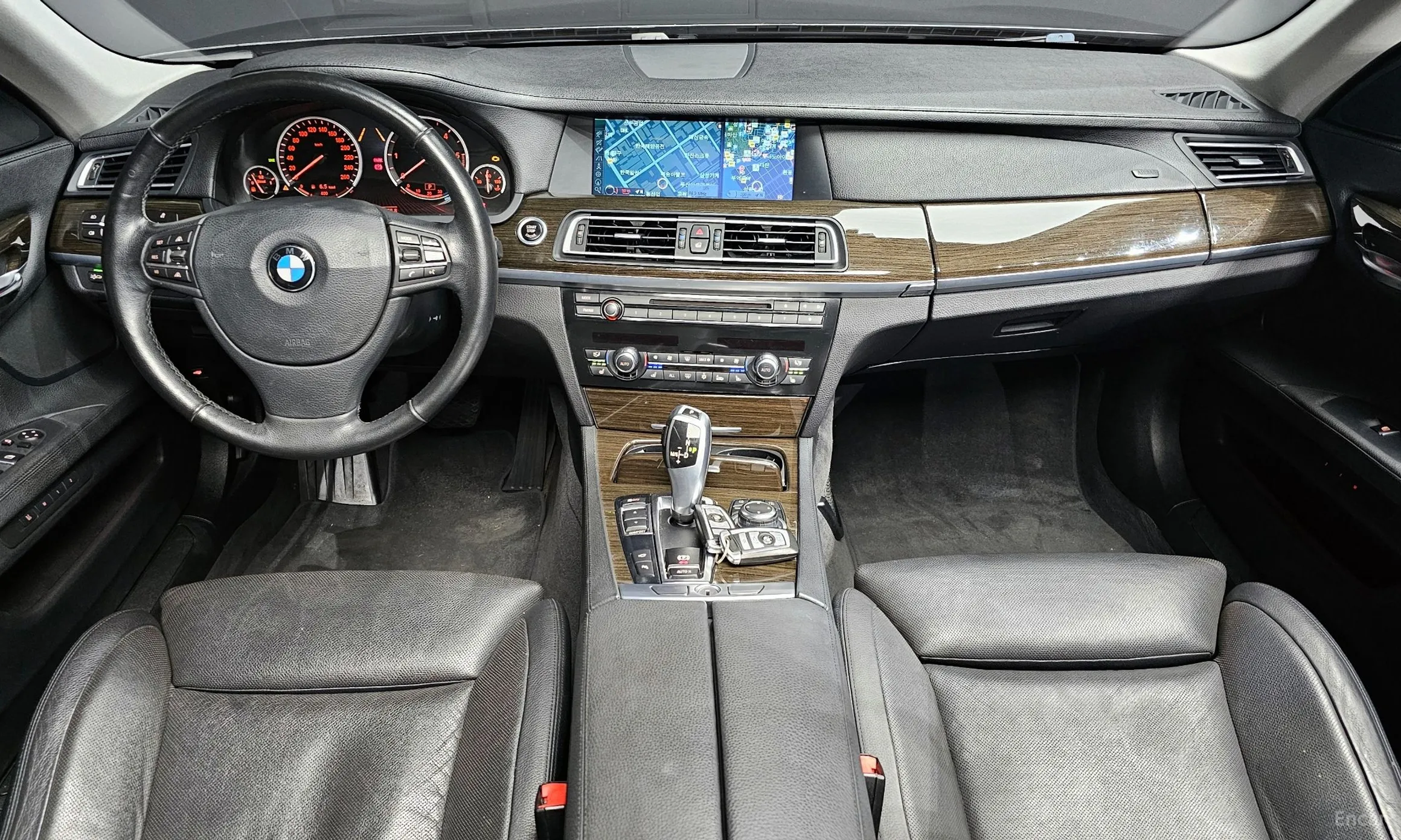 BMW 7 Series (F01) превью 7