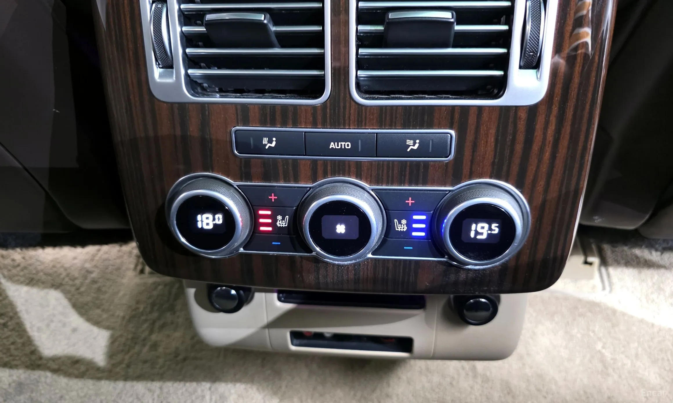 Land Rover Range Rover 4th Generation превью 17