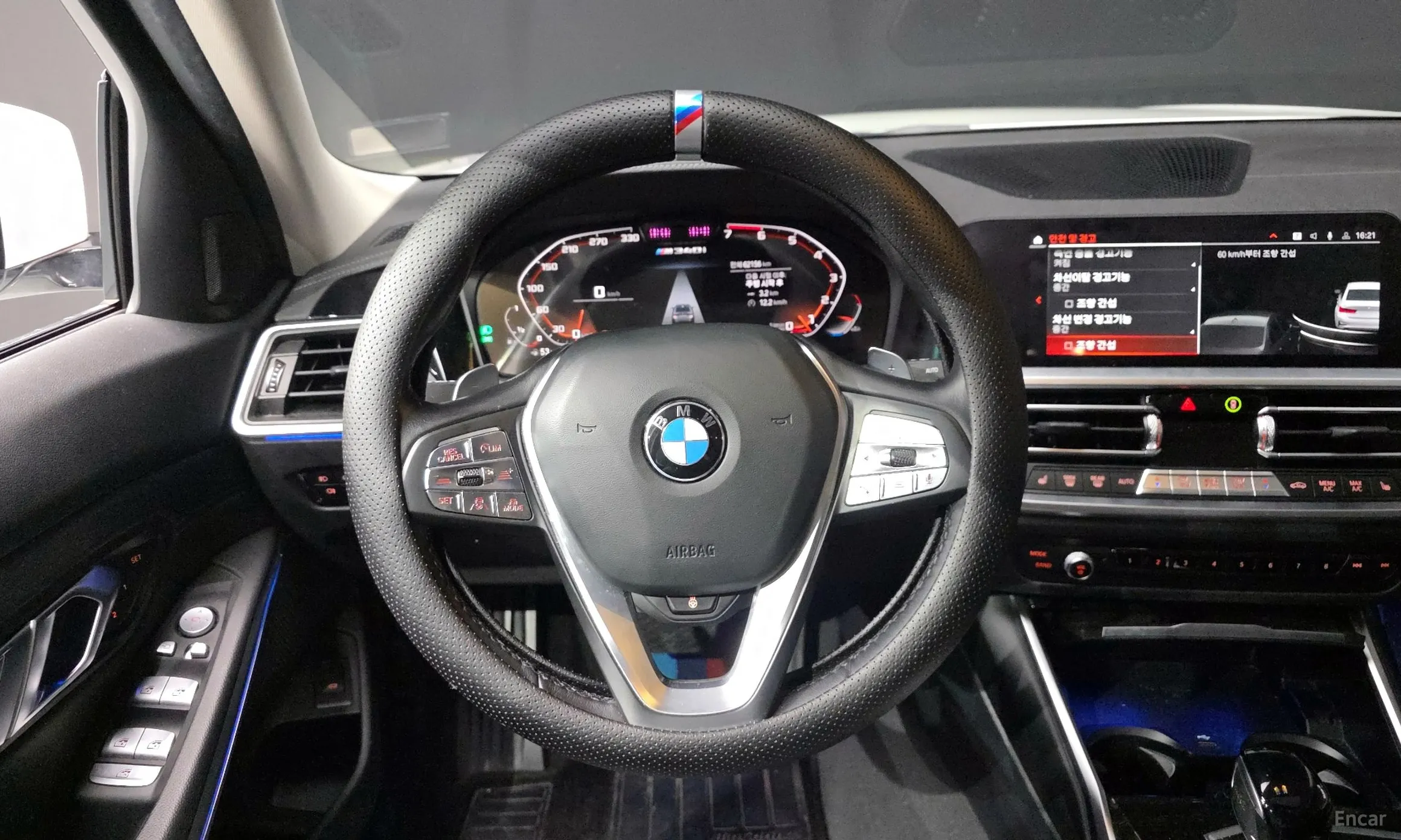 BMW 3 Series (G20) превью 13