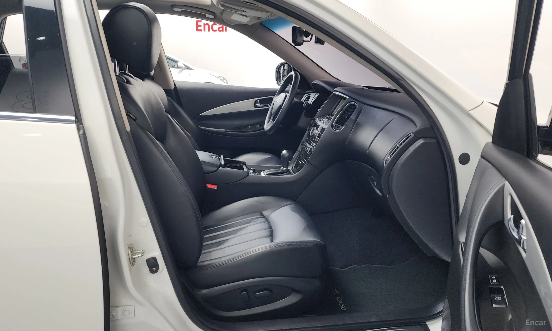 Infiniti QX50 превью 11