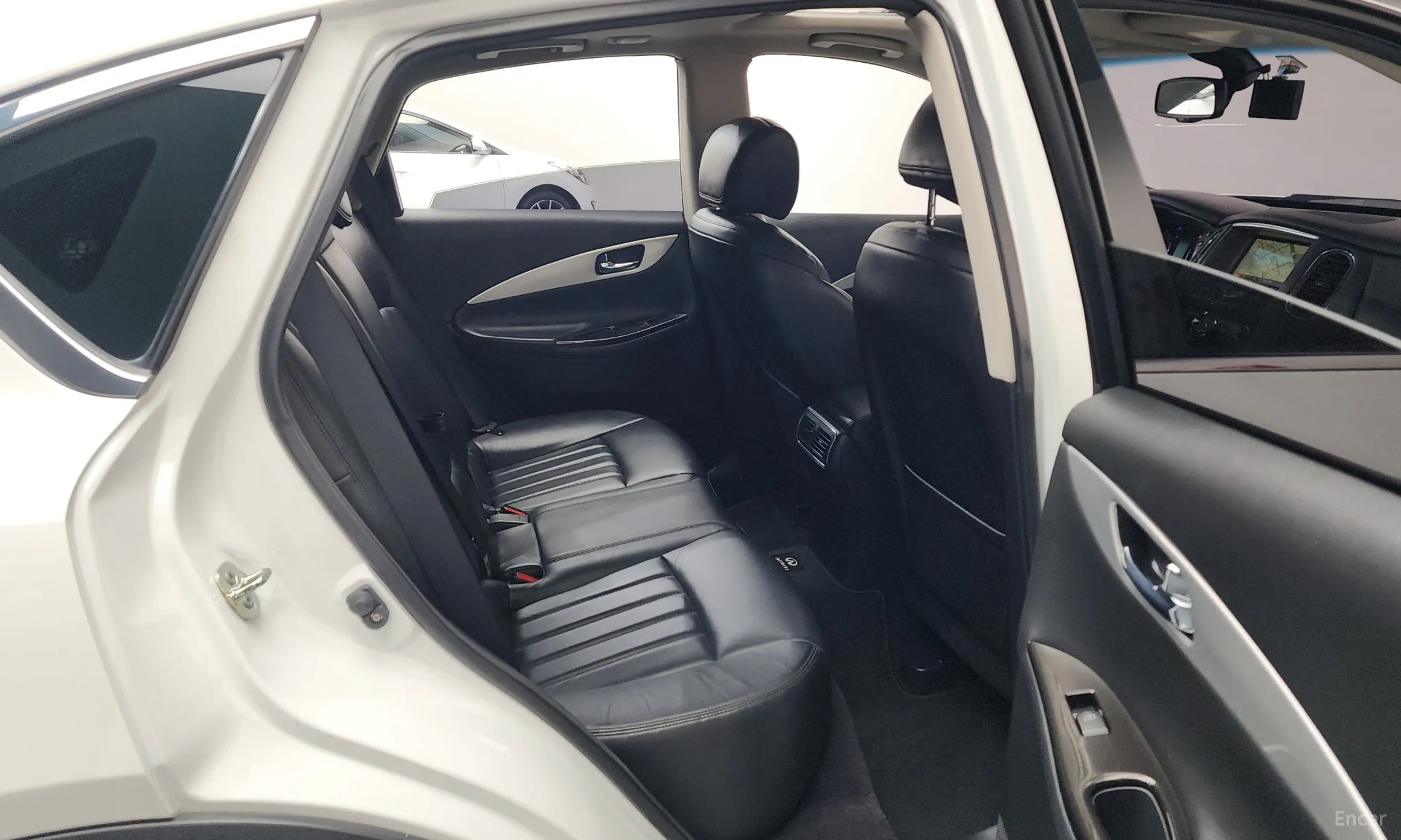 Infiniti QX50 превью 12