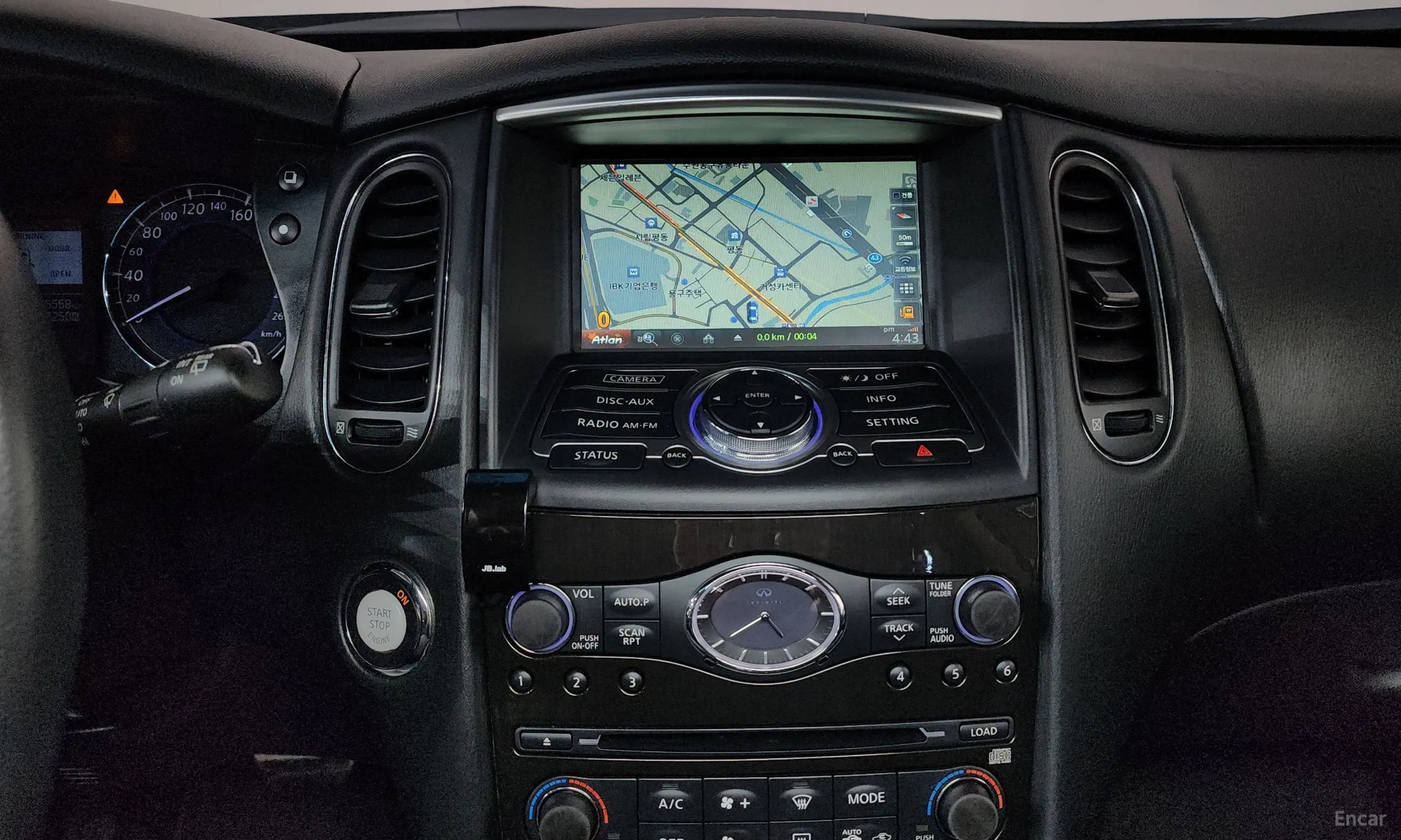 Infiniti QX50 превью 14