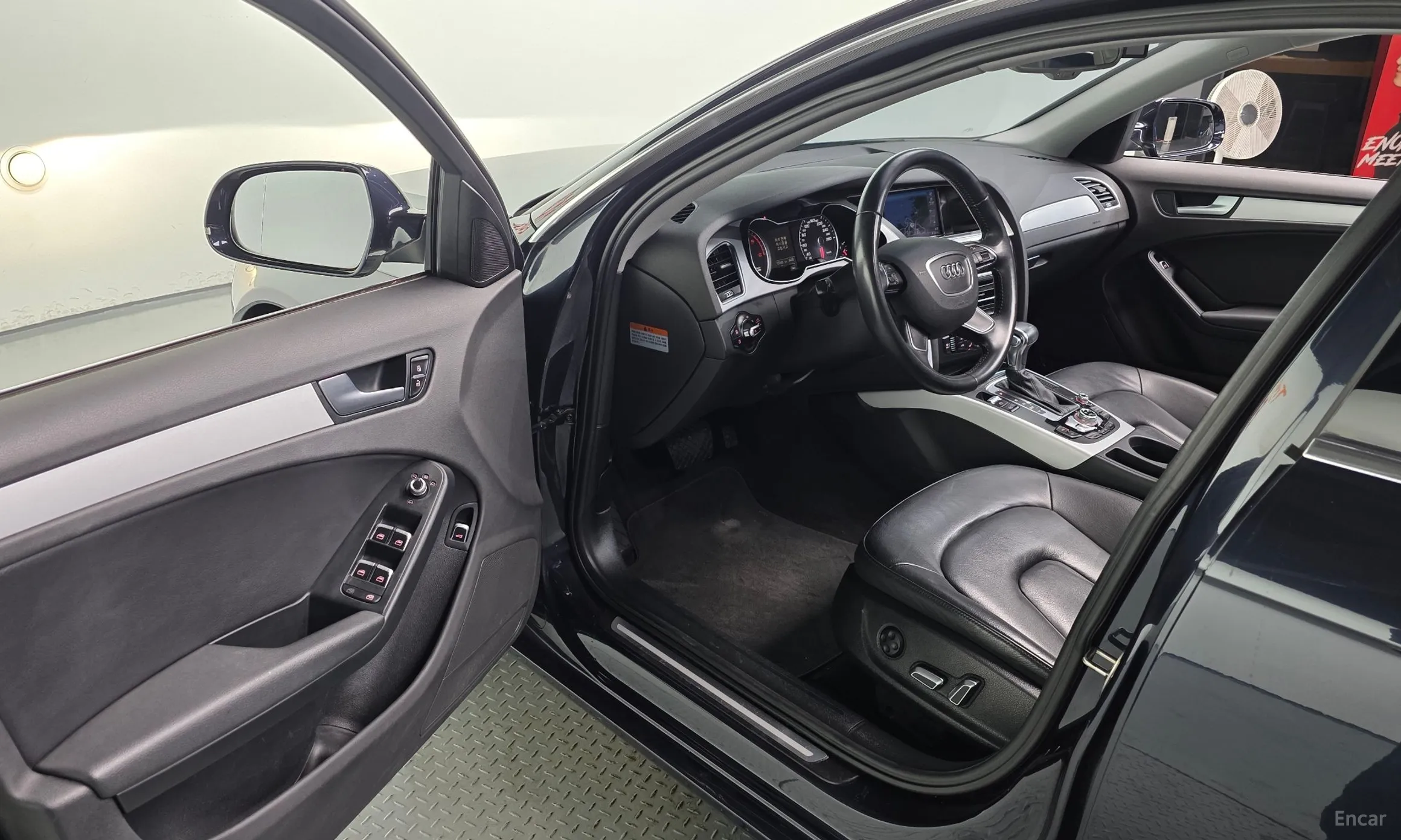 Audi New A4 превью 11