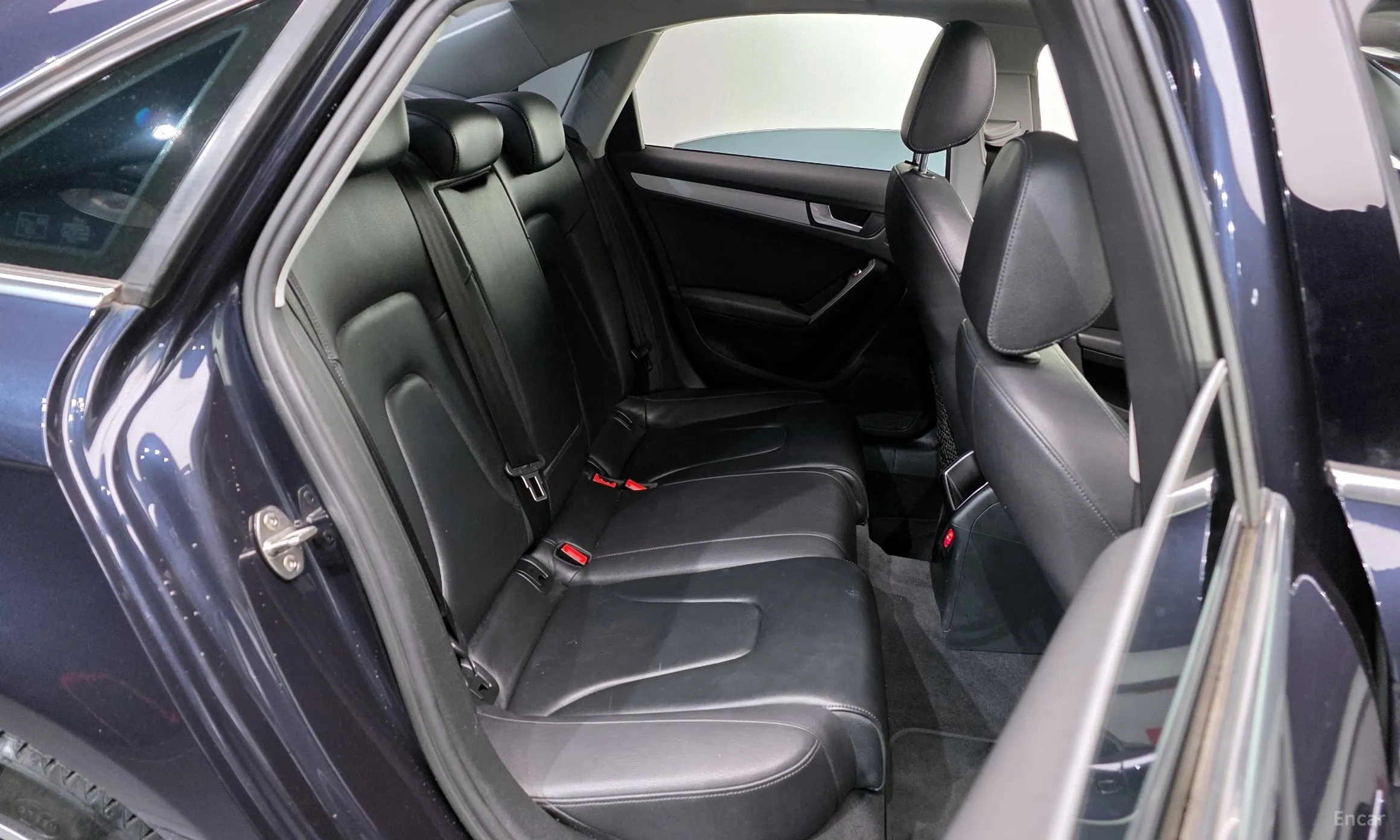 Audi New A4 превью 12