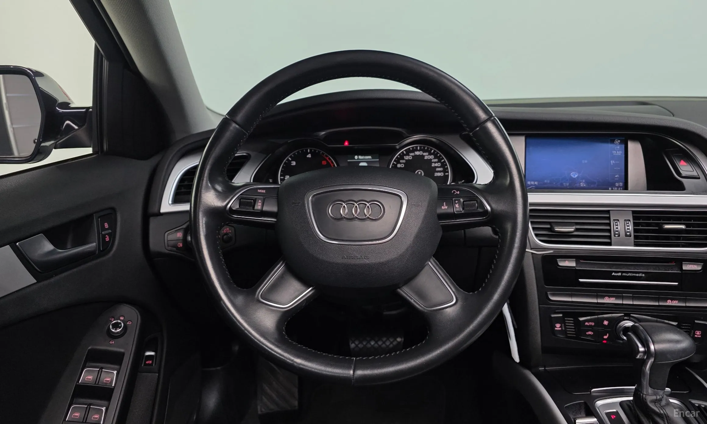 Audi New A4 превью 13