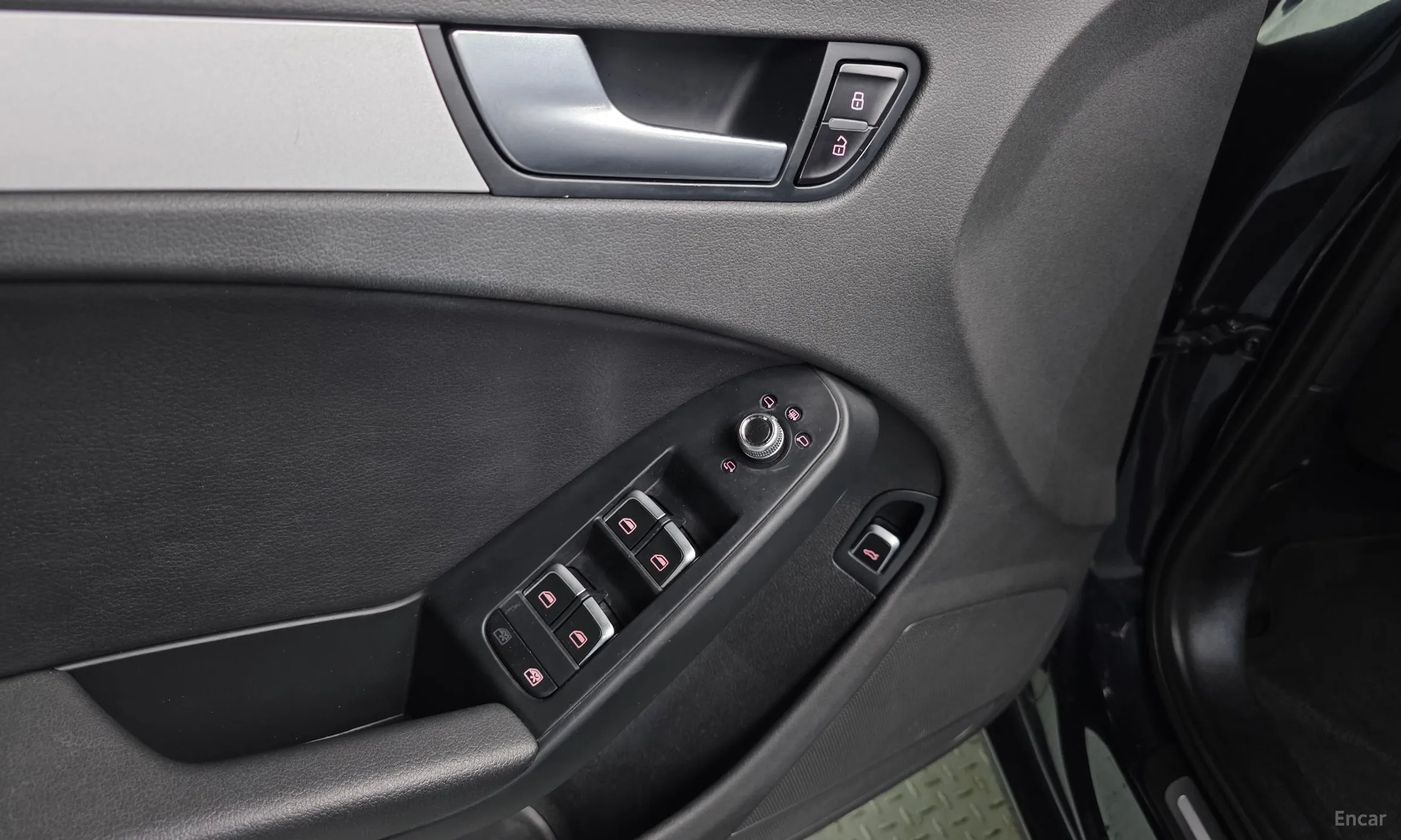Audi New A4 превью 17