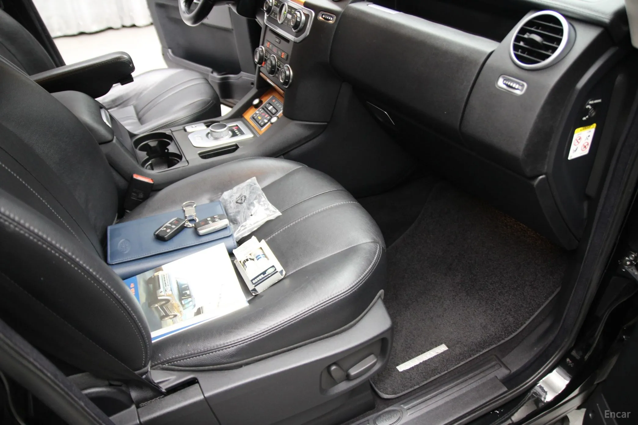 Land Rover Discovery 4 превью 14