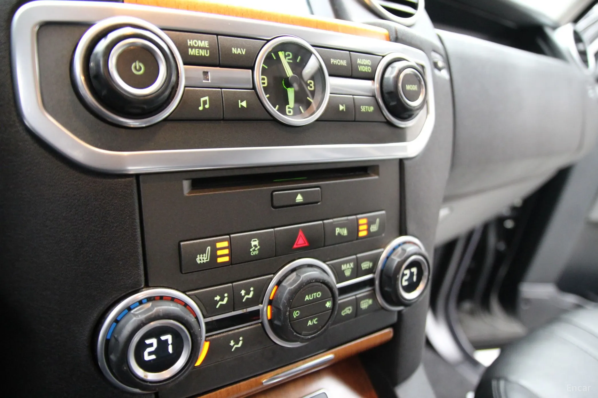 Land Rover Discovery 4 превью 16