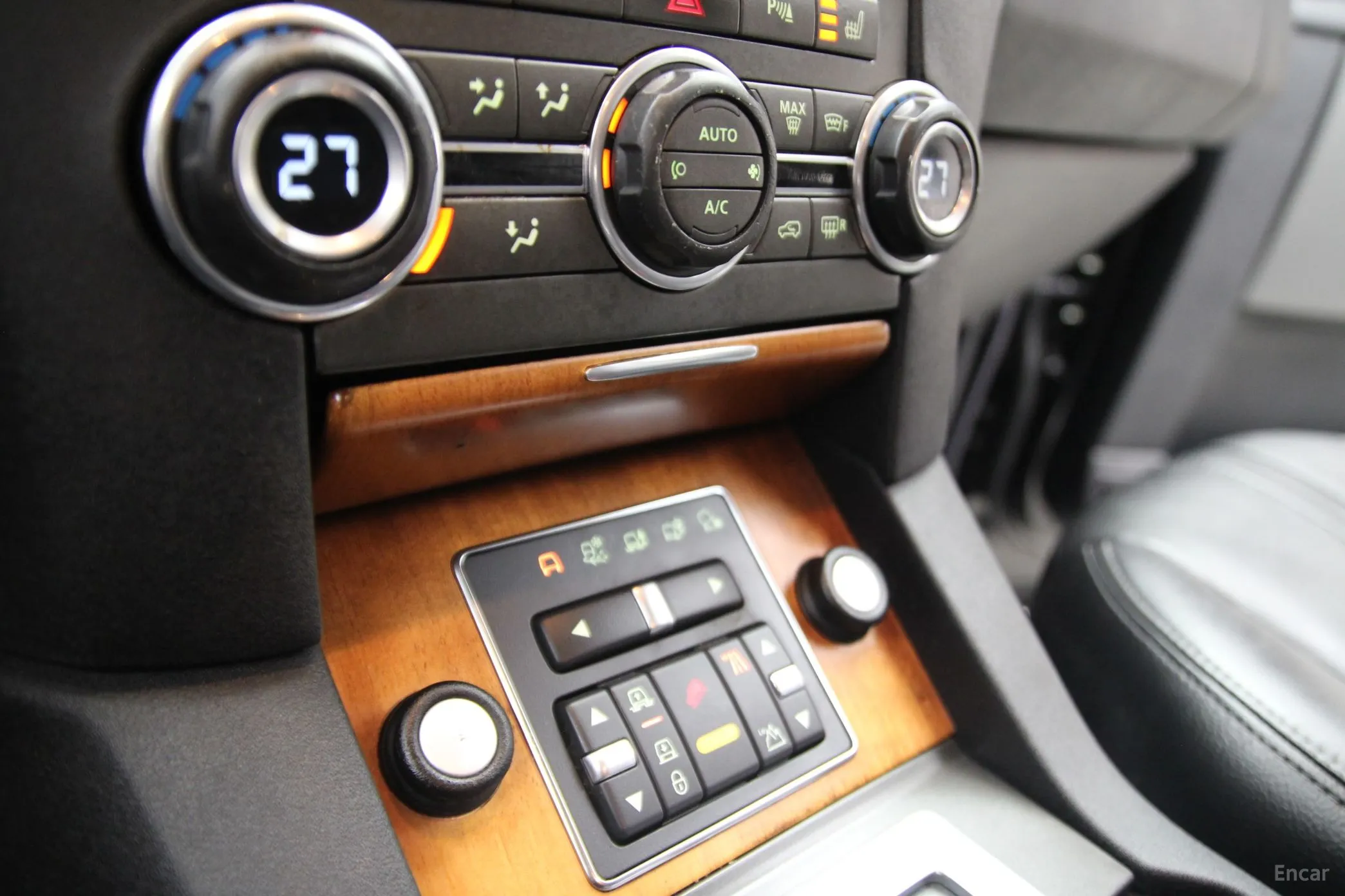 Land Rover Discovery 4 превью 17