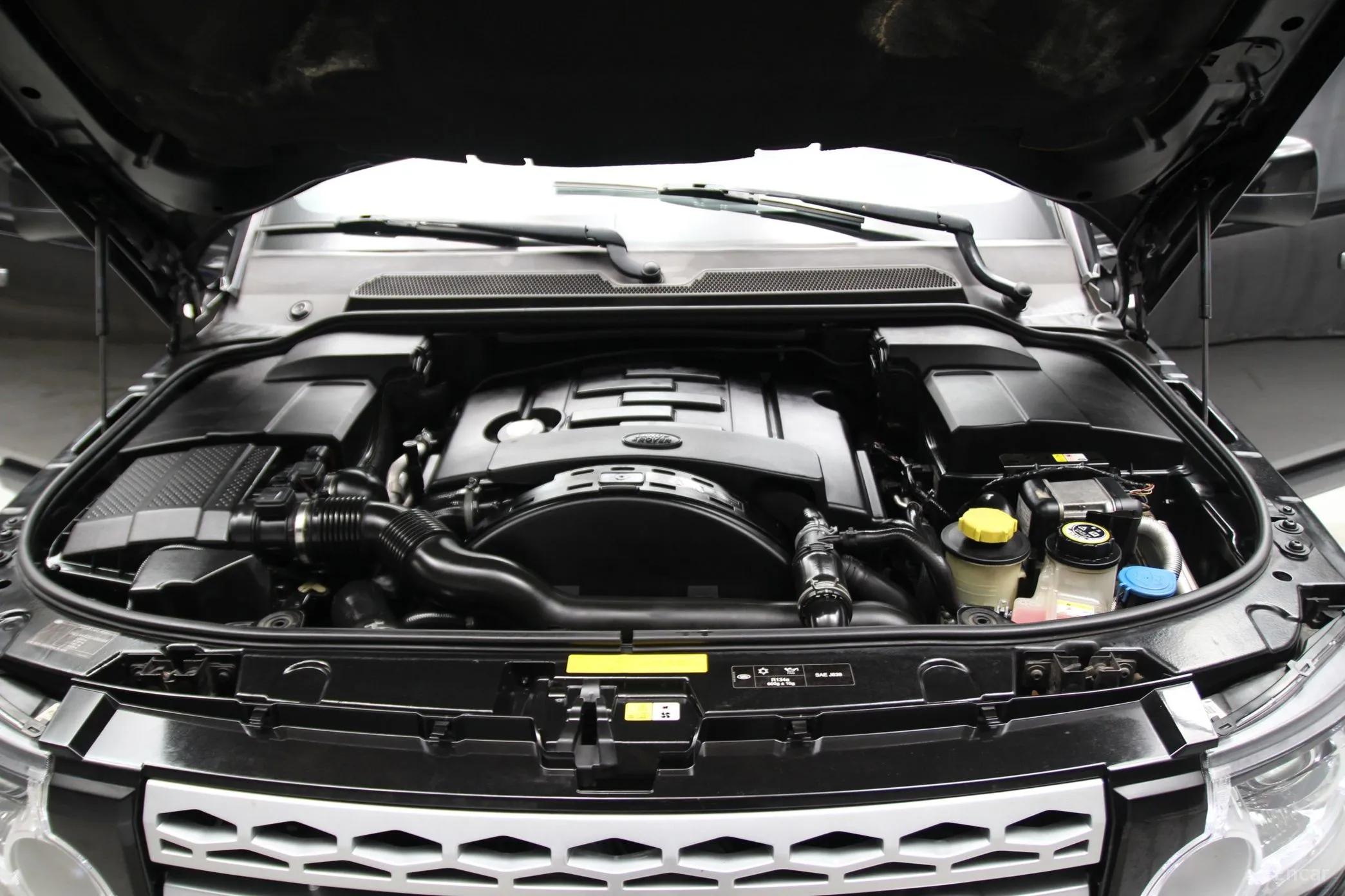 Land Rover Discovery 4 превью 7
