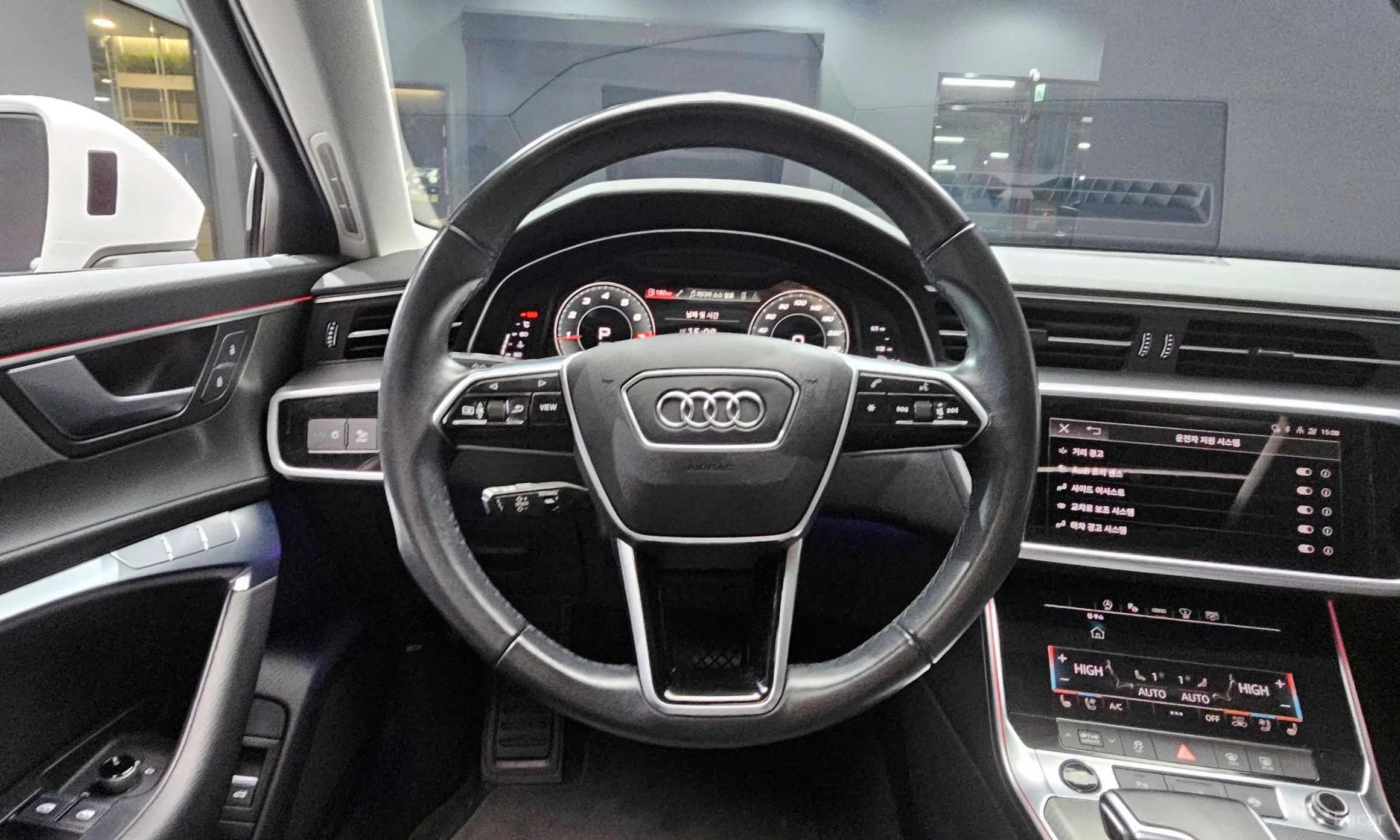 Audi A6 (C8) превью 13