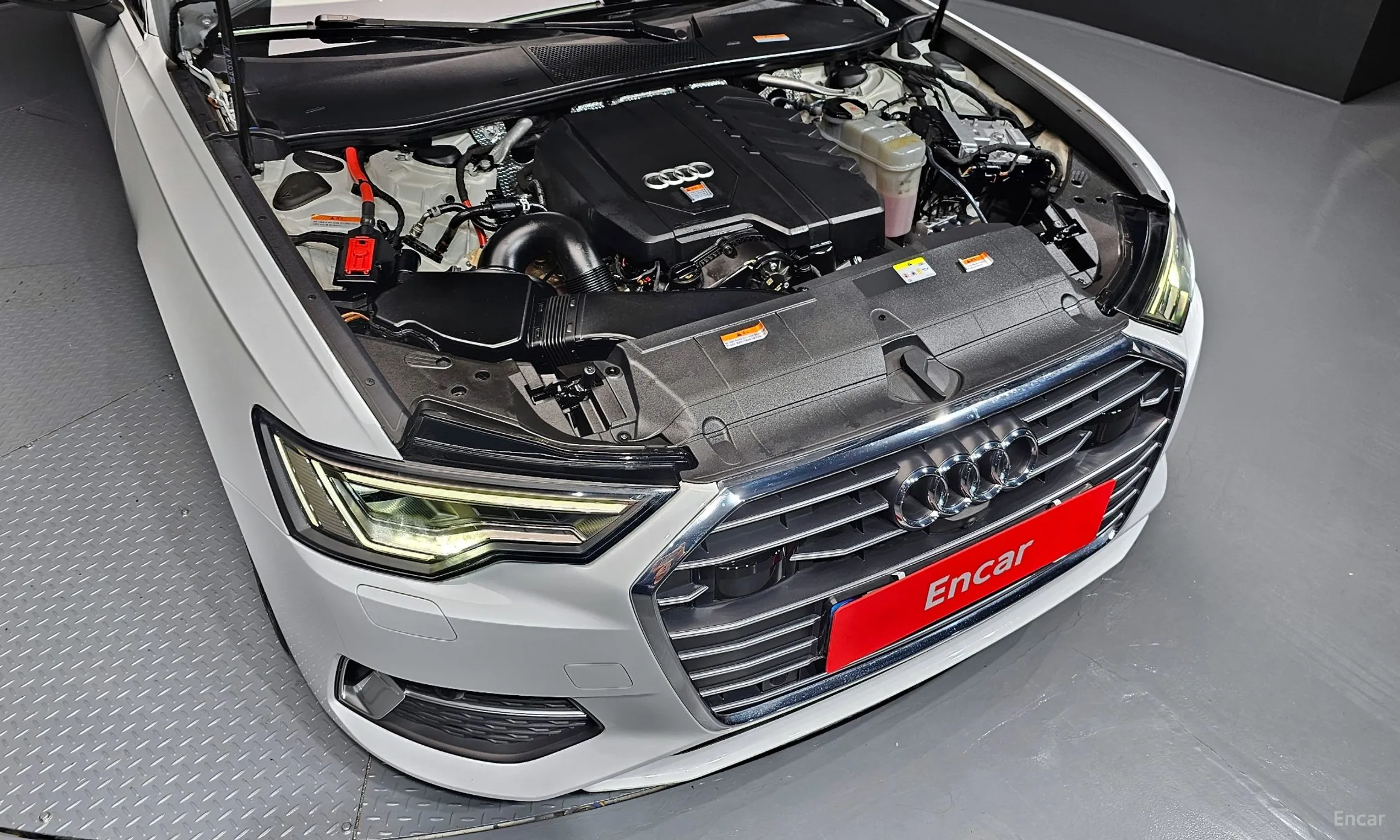 Audi A6 (C8) превью 6